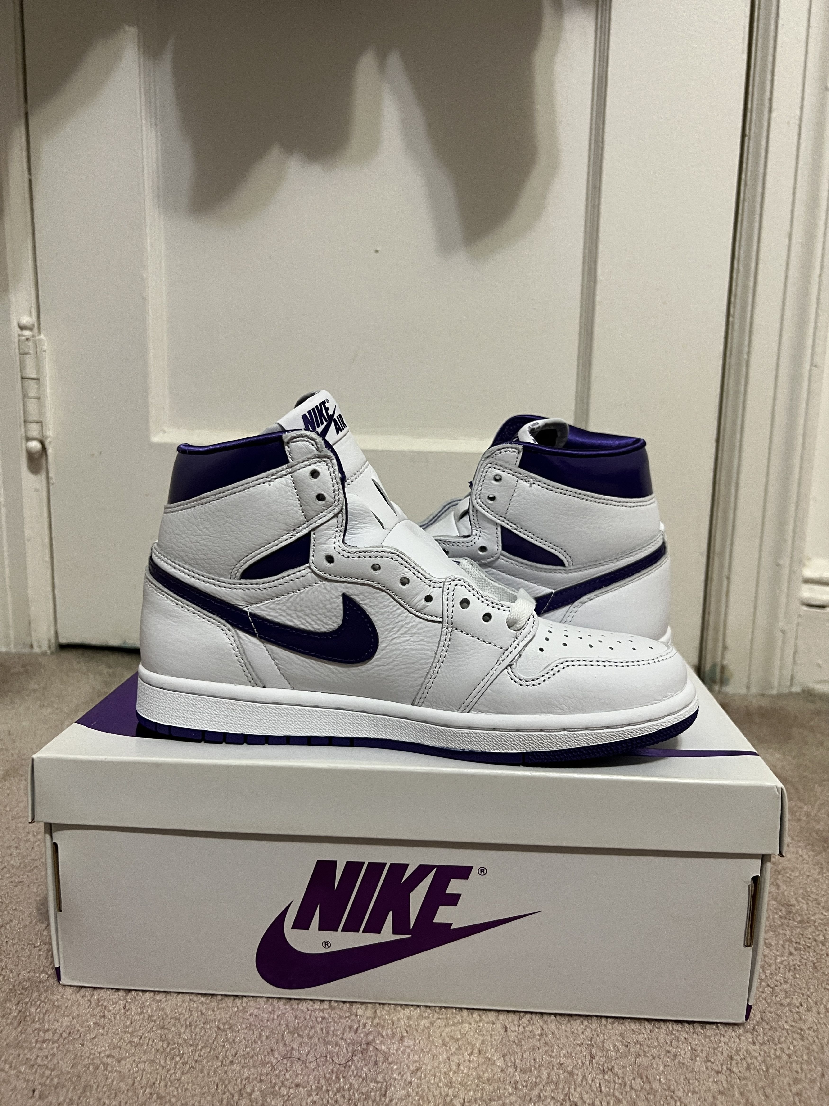 Jordan Brand Air Jordan 1 High OG Court Purple 2021 sz 5.5M sz 7W Size US 5.5 / EU 38 - 1 Thumbnail