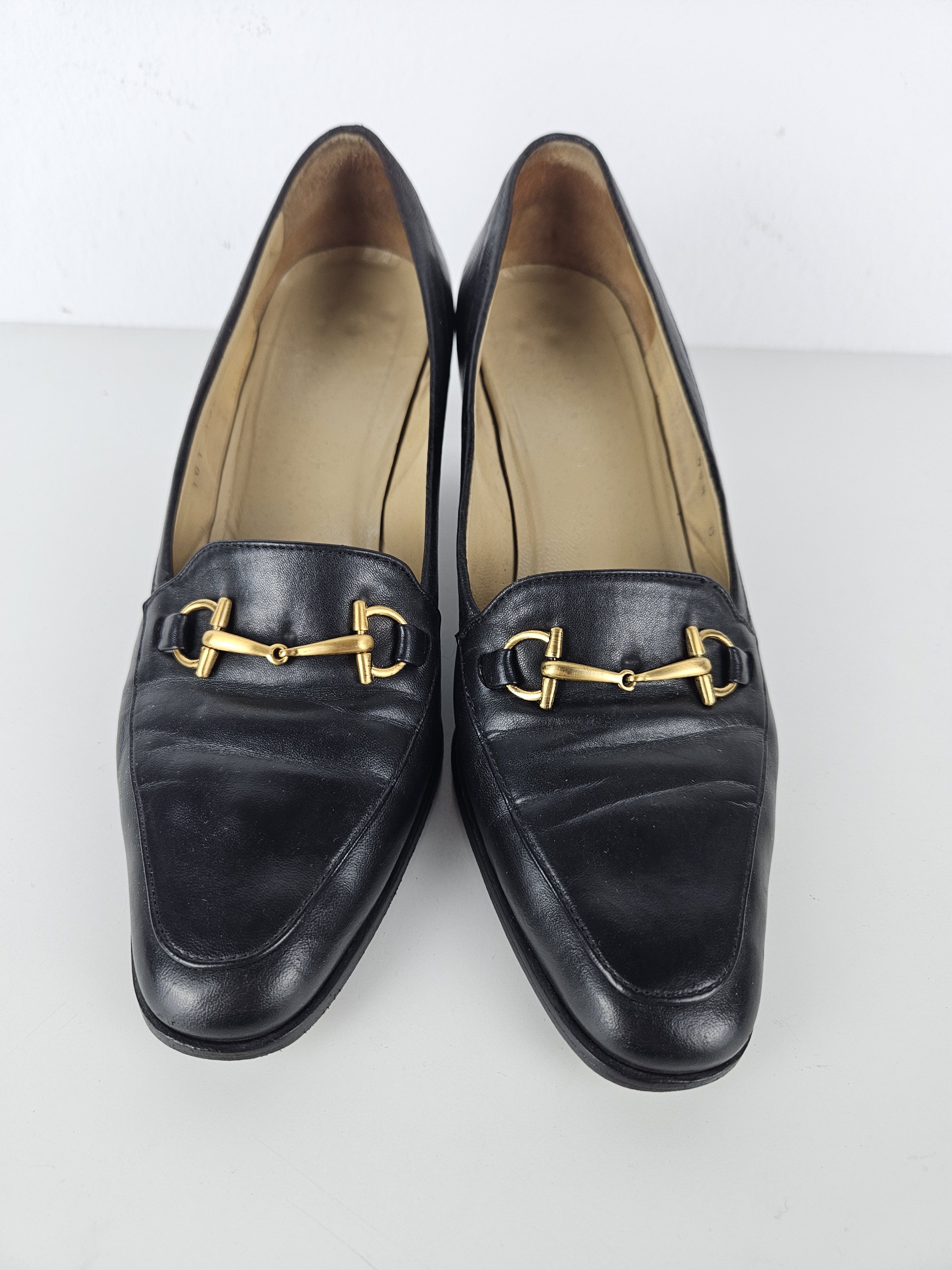 Gucci Vintage Gucci almond toe horsebit leather heels Size US 8.5 / IT 38.5 - 12 Thumbnail