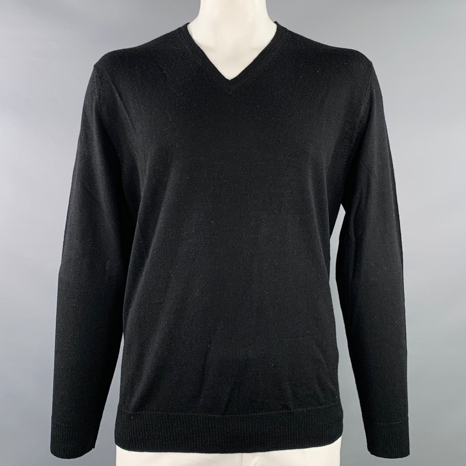 Calvin Klein CALVIN KLEIN Size XL Black Merino Wool Knit V-Neck Pullover Size US XL / EU 56 / 4 - 1 Thumbnail