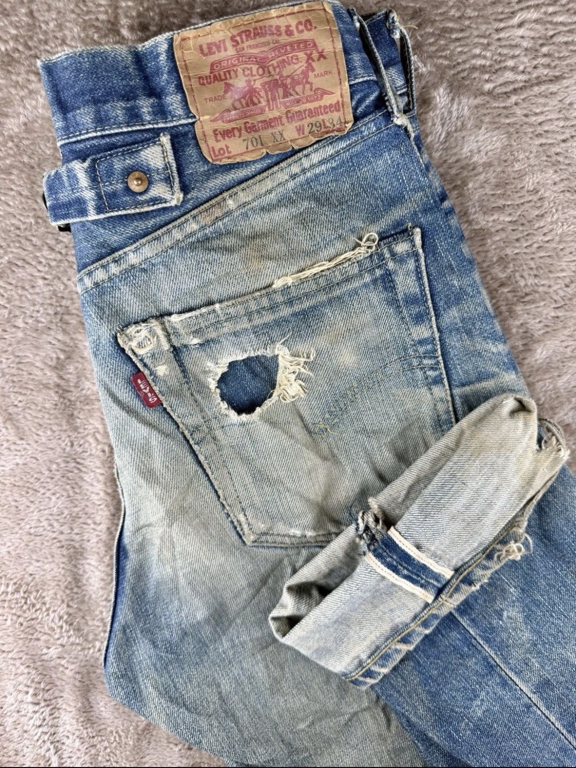 Levi's Vintage 90s Levi’s 701XX Big E Japan Made Buckle Back Size US 30 / EU 46 - 3 Thumbnail