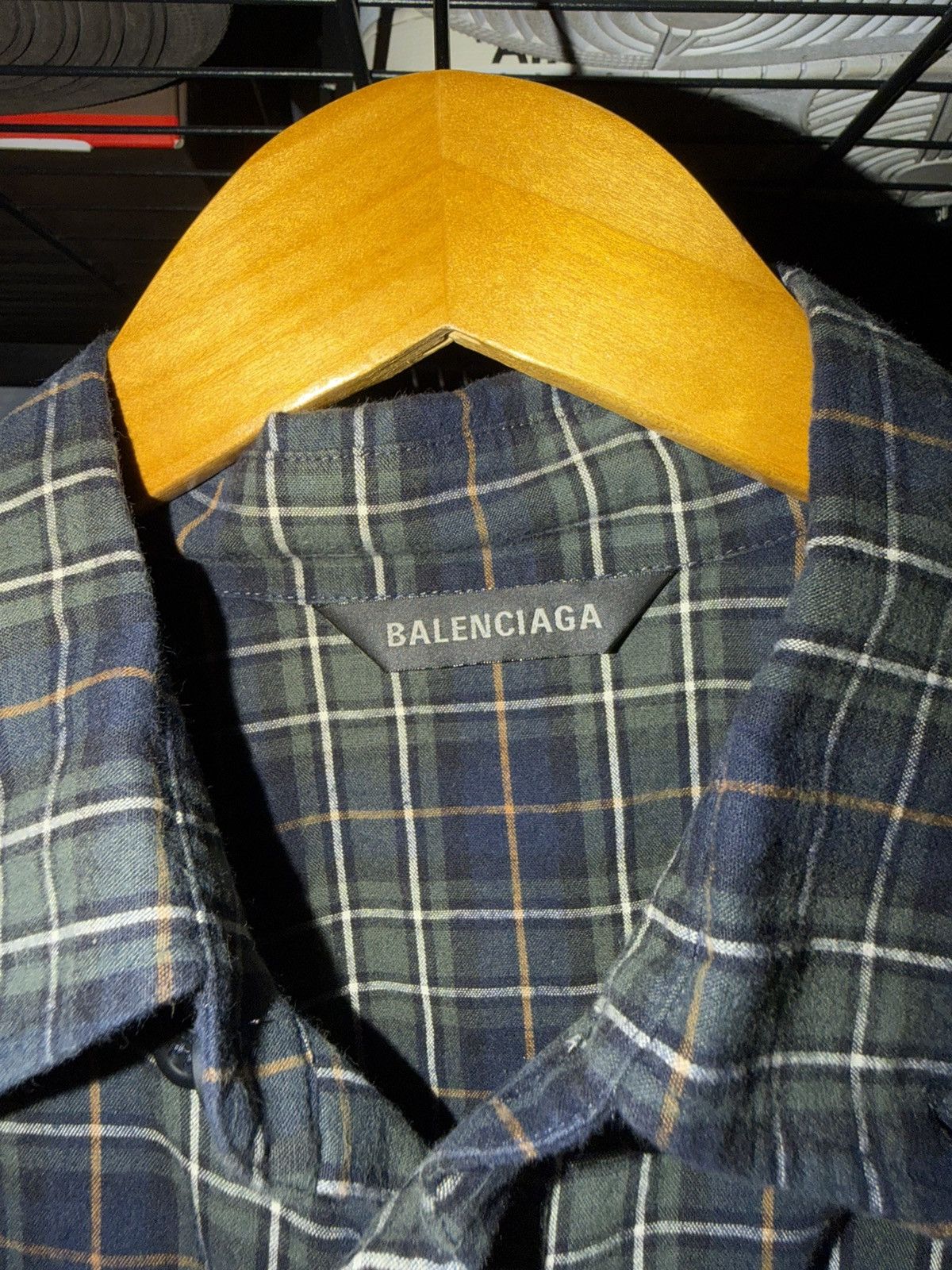 Balenciaga Balenciaga plaid oversized shirt Size US L / EU 52-54 / 3 - 3 Thumbnail