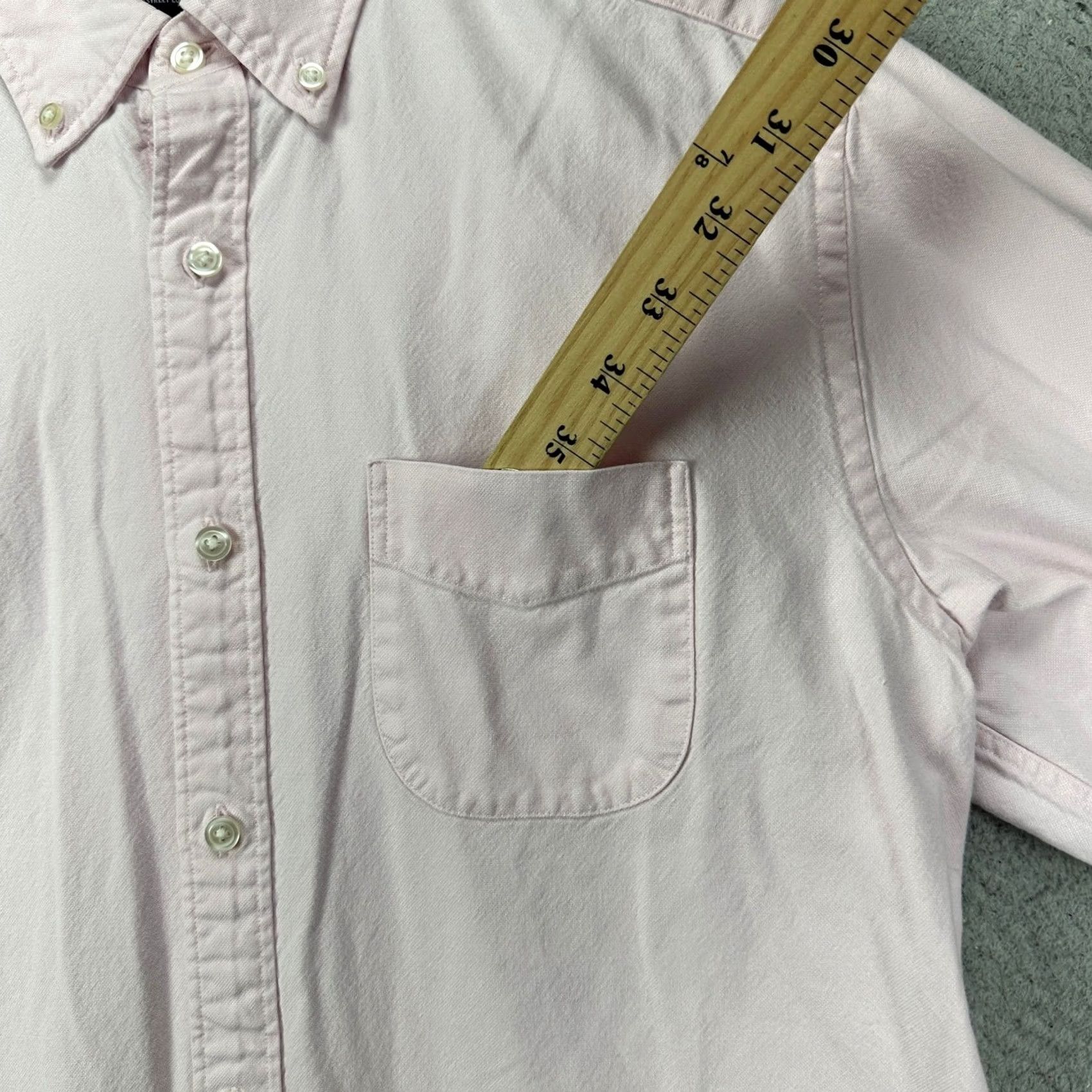 Charles Tyrwhitt Charles Tyrwhitt Mens Medium Classic Fit Shirt Pink Button Down Long Sleeve Pocket EUC Size US M / EU 48-50 / 2 - 6 Thumbnail