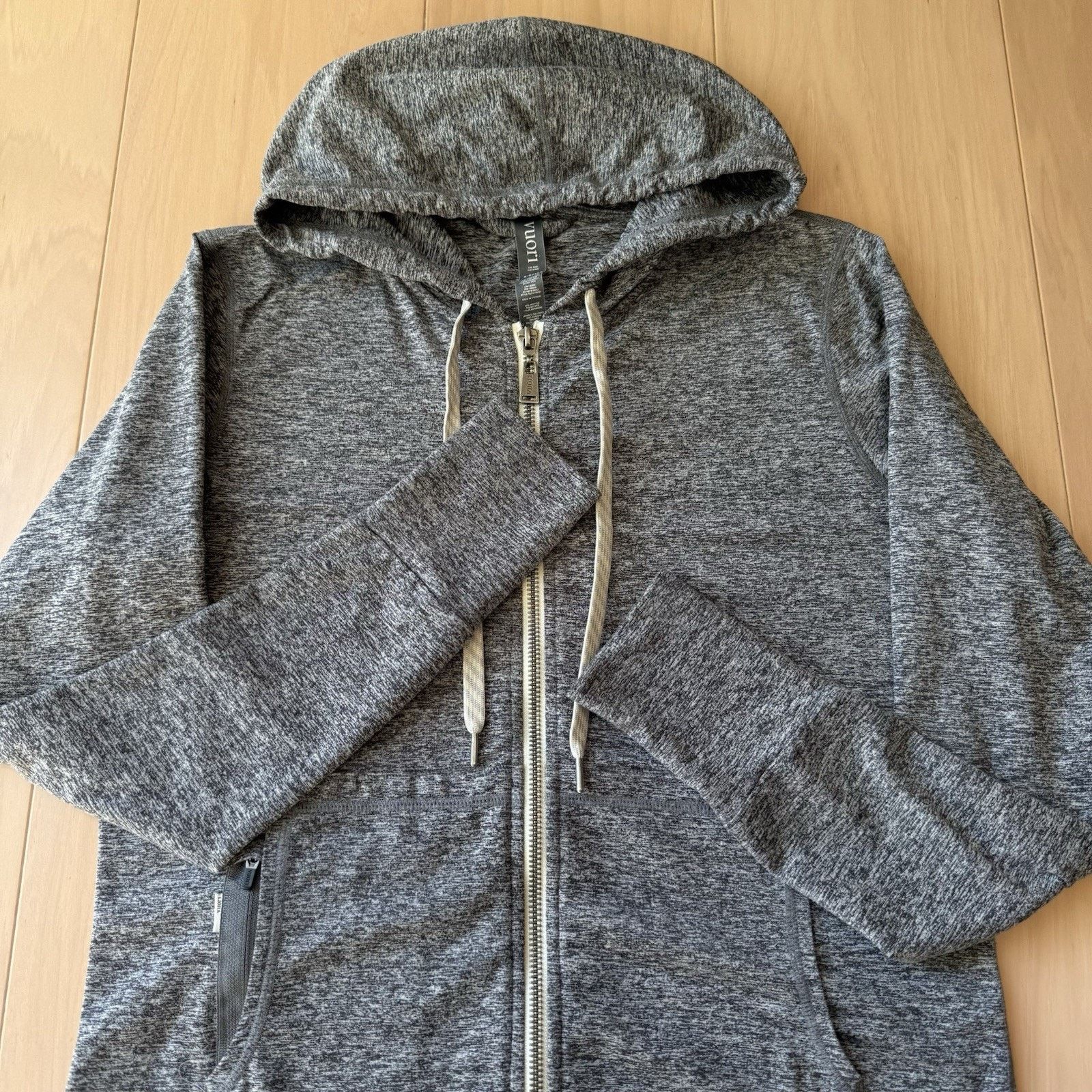 Vuori Vuori Halo Performance Hoodie XS Gray Full Zip Jacket Hooded Size XS / US 0-2 / IT 36-38 - 4 Thumbnail