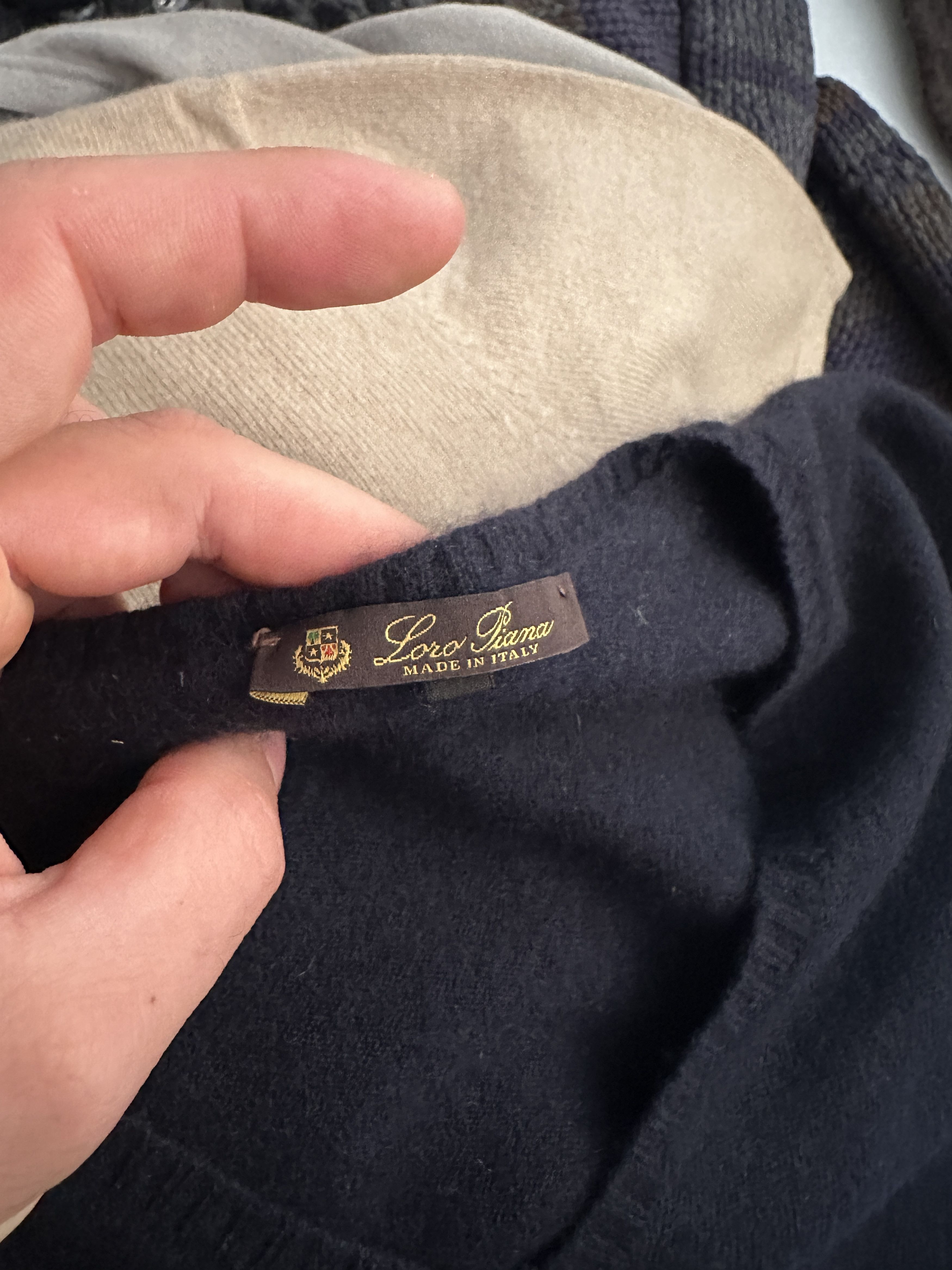 Loro Piana Loro Piana Cashmere V Neck Sweater Elbow Patches Size 46 M Size L / US 10 / IT 46 - 3 Thumbnail