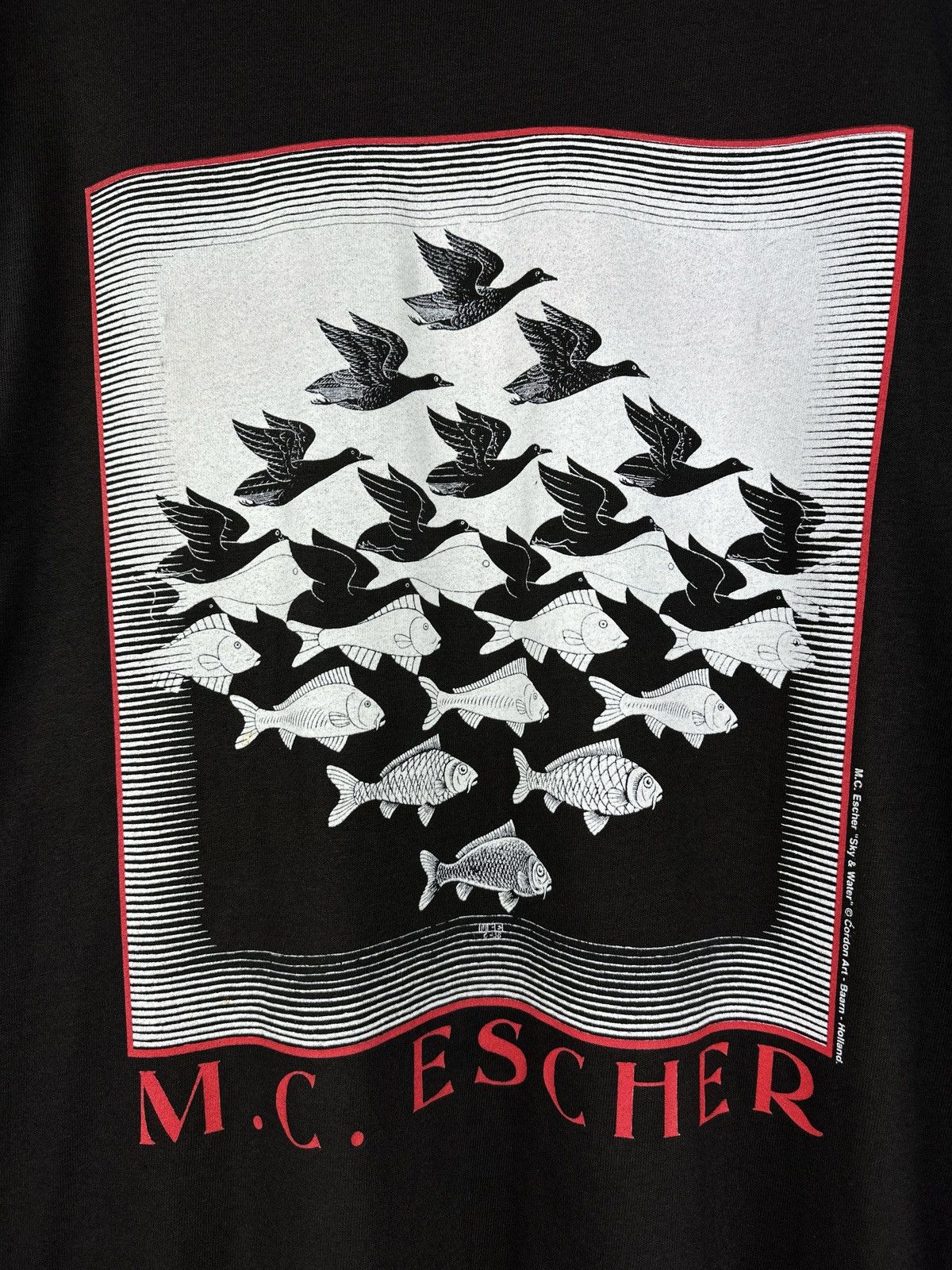 Vintage Vintage MC Escher “Ski & Water” Art T-Shirt Black Size US XL / EU 56 / 4 - 7 Thumbnail
