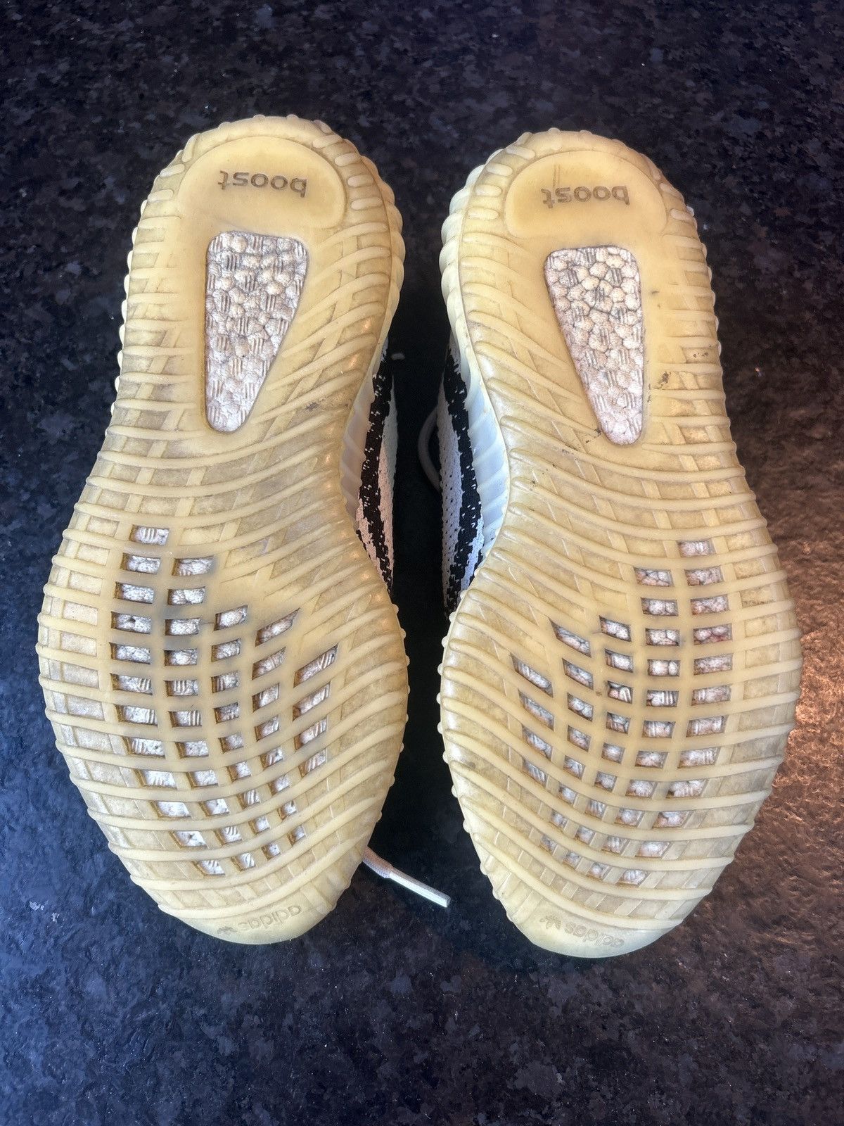 Kanye West × Yeezy Yeezy Zebra Size US 10 / EU 43 - 8 Thumbnail