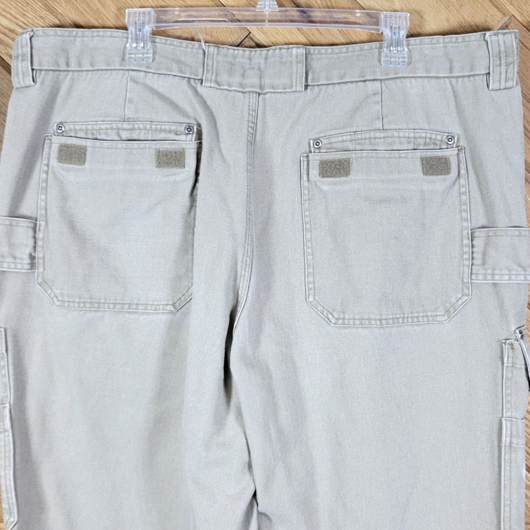 Vintage Duluth Mens Cargo Pants Beige 42X30 Workwear Pants Men Regular Size 42 Inseam 30 Cargo Beige Duluth Trading Mens Size 42X30 Size US 42 / EU 58 - 7 Thumbnail