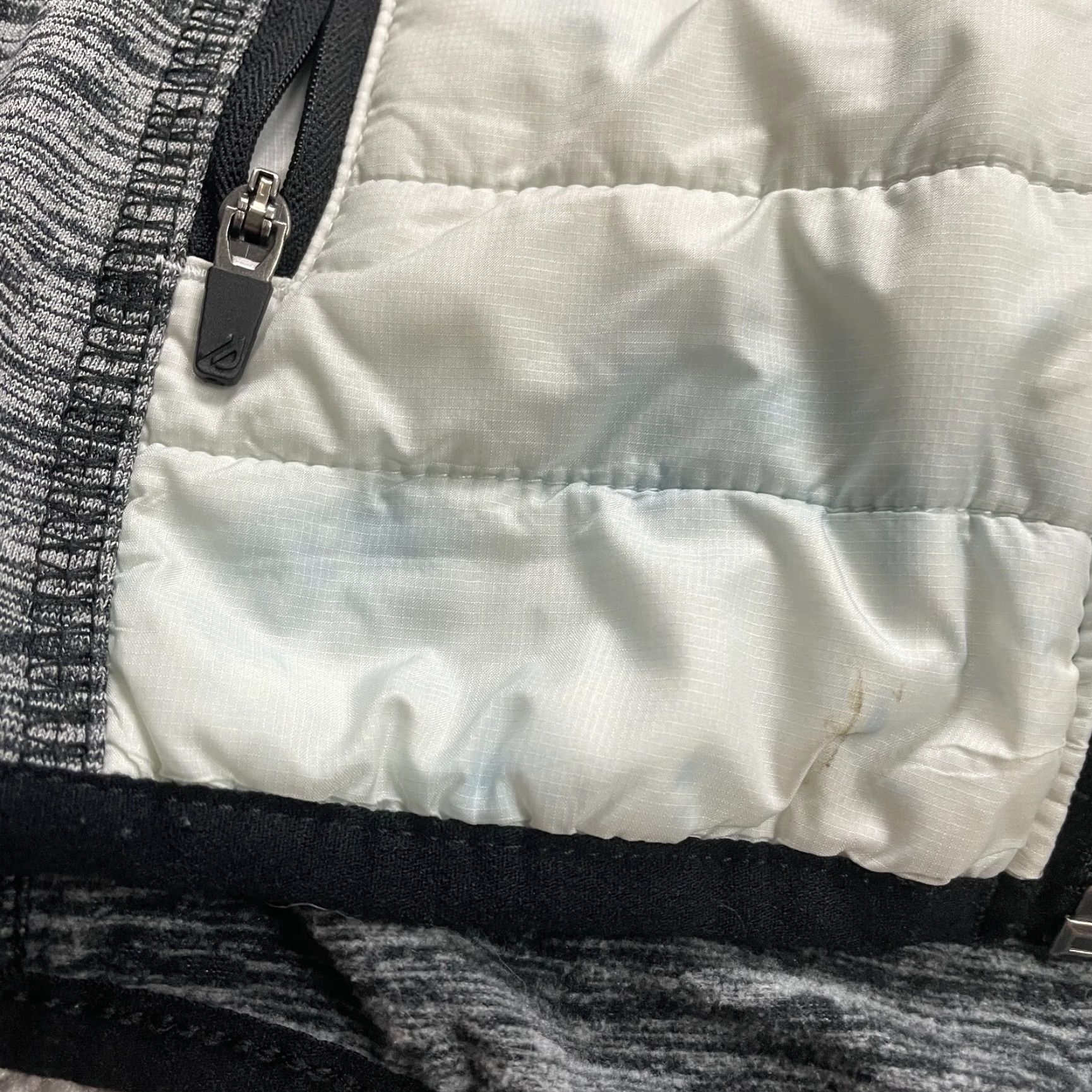 Eddie Bauer Eddie Bauer Hoodie Jacket Women XS White Gray Full Zip Thumbhole Hike Prima Loft Size XS / US 0-2 / IT 36-38 - 6 Thumbnail