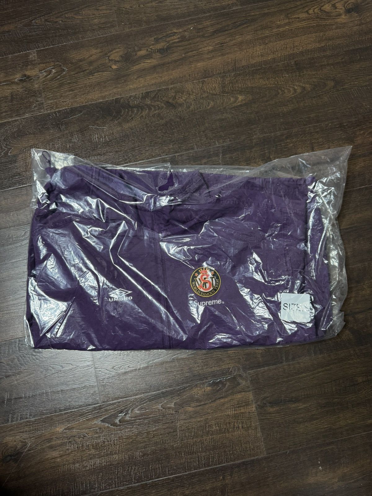 Supreme × Umbro Supreme Umbro Cotton Ripstop Track Jacket Plum SMALL NEW Size US S / EU 44-46 / 1 - 3 Thumbnail