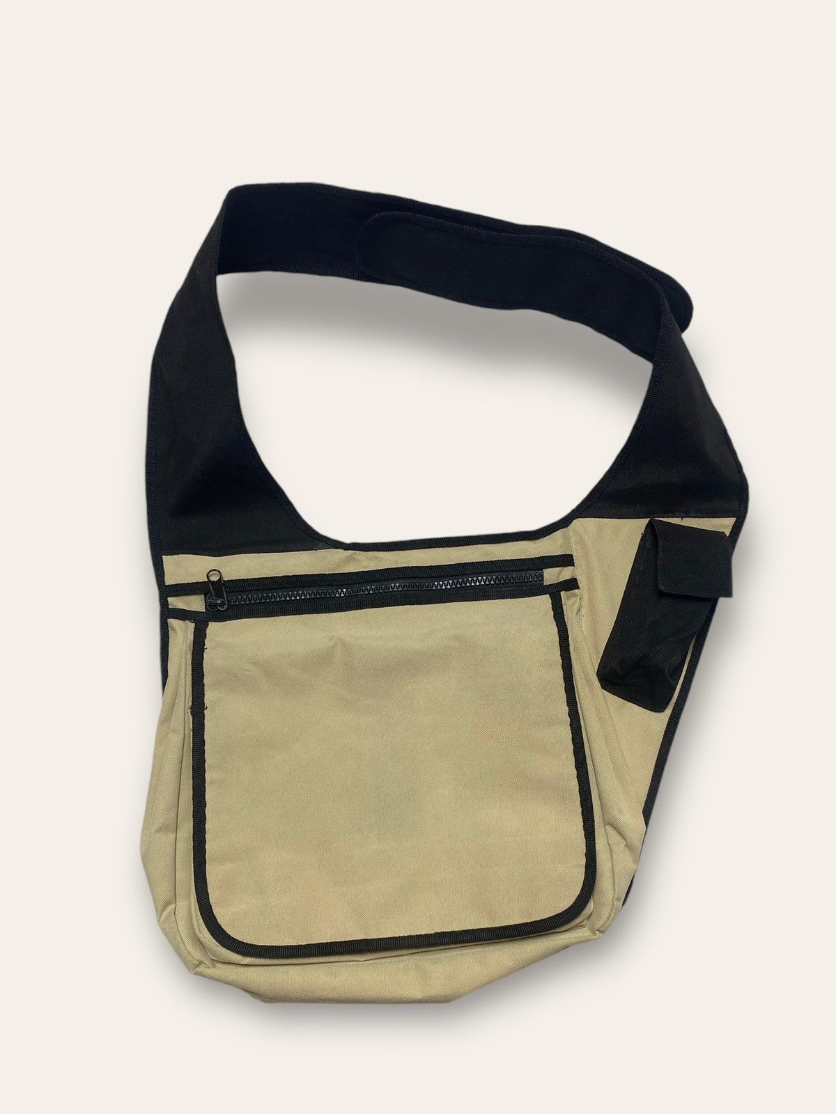 90s Vintage CHESTERFIELD Cigarettes Beige Sling Bag Y2K