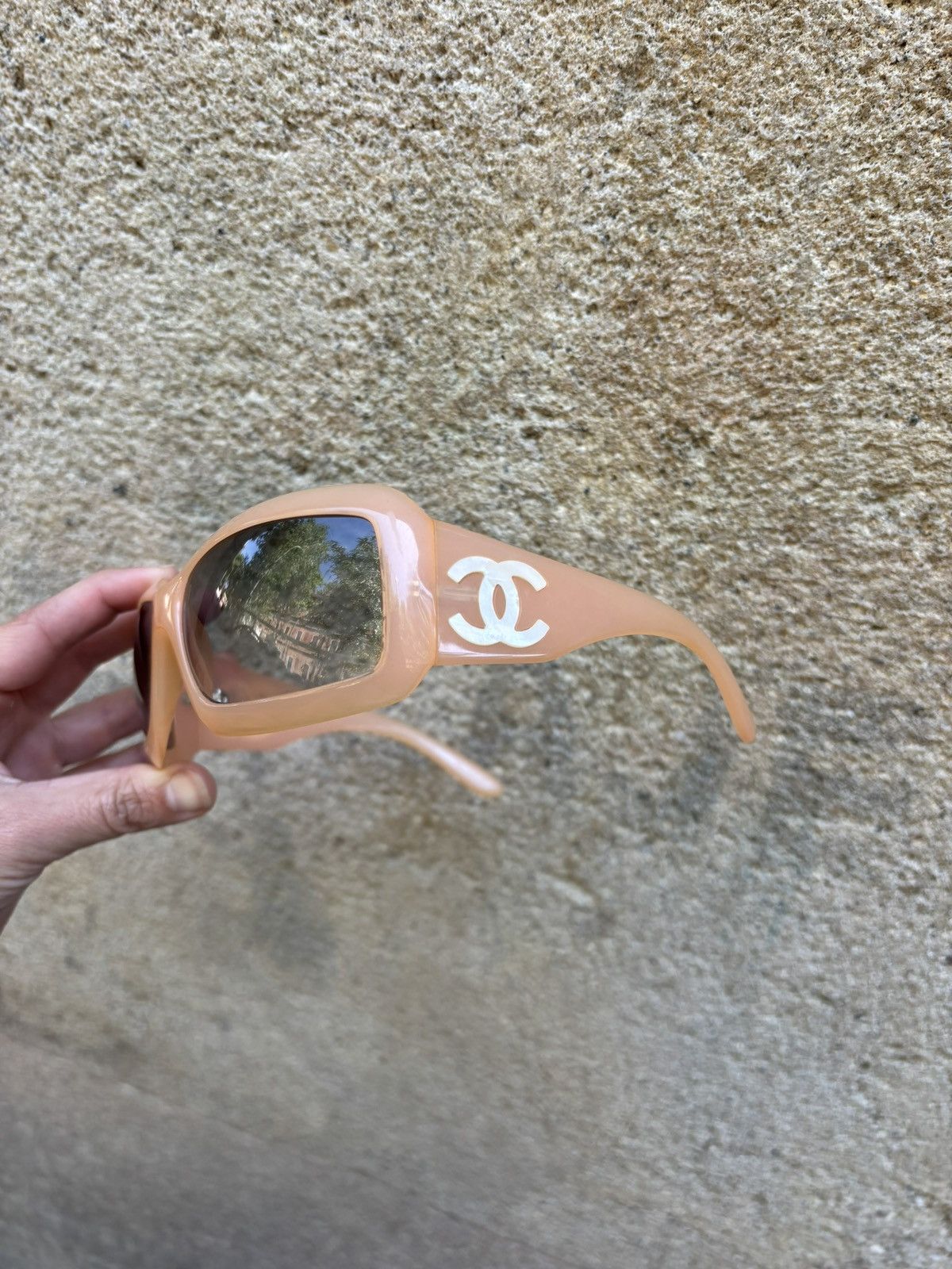 Chanel CHANEL Sunglasses 5076-Q LOGO MOTHER OF PEARL 5076 Size ONE SIZE - 1 Thumbnail
