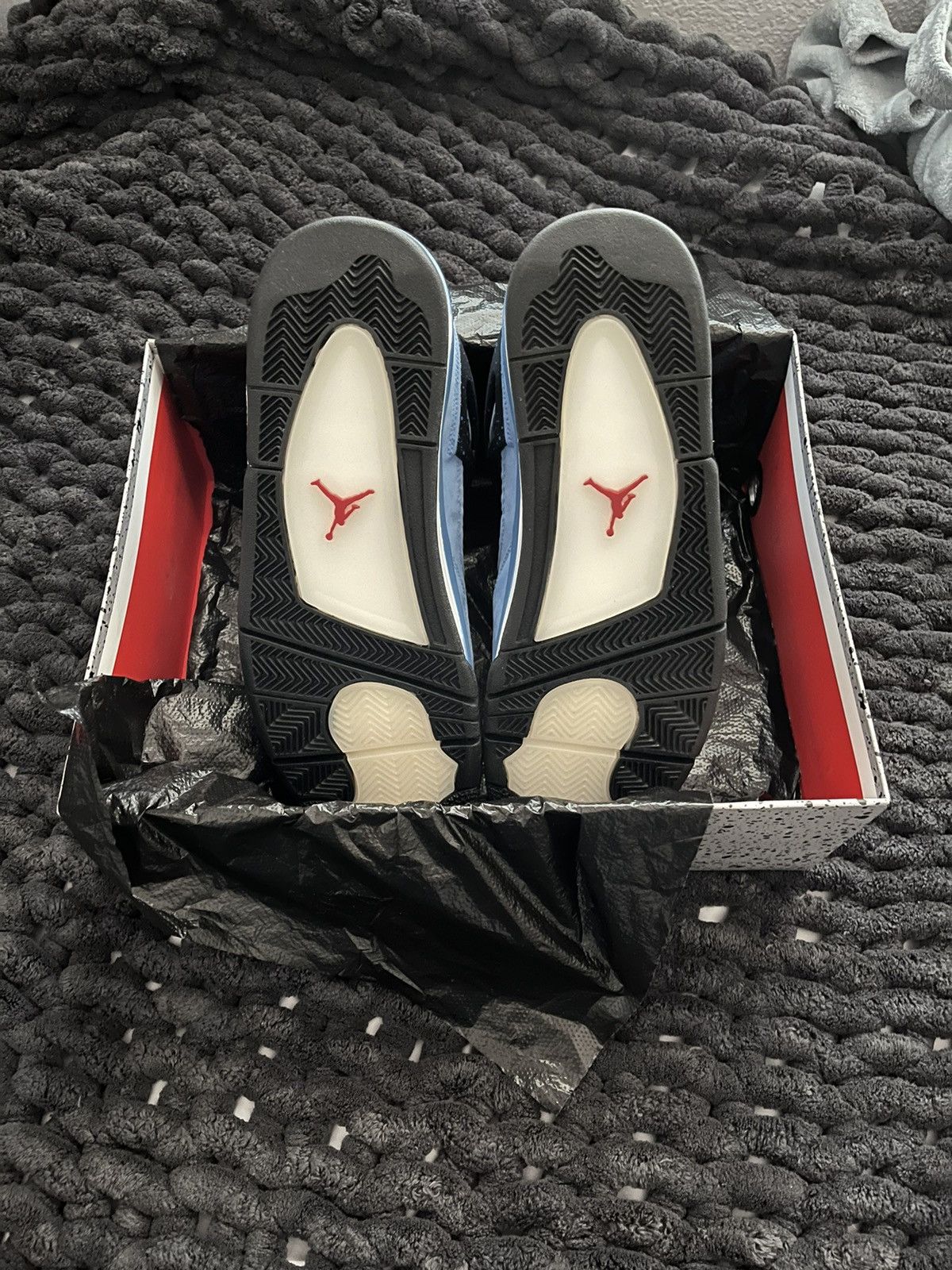 Jordan Brand × Travis Scott Jordan 4 x Travis Scott Size US 13 / EU 46 - 2 Thumbnail
