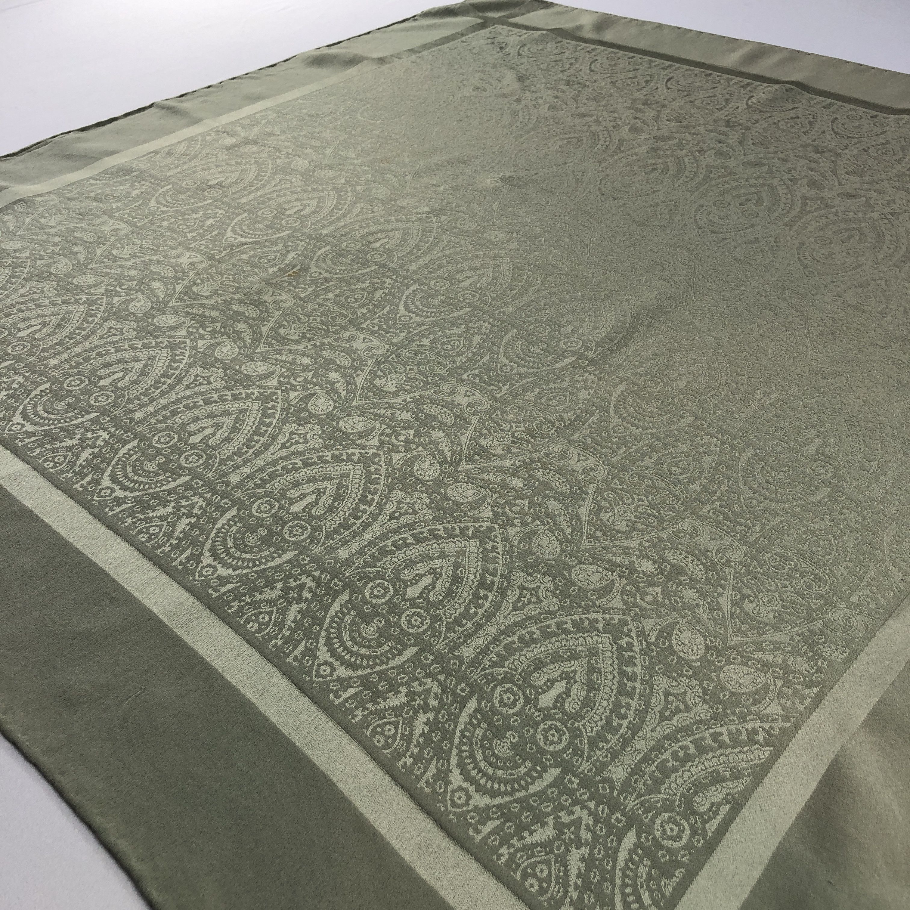 Japanese Brand Vintage Luxury Paisley Silk Scarf M1410 Size ONE SIZE - 3 Thumbnail