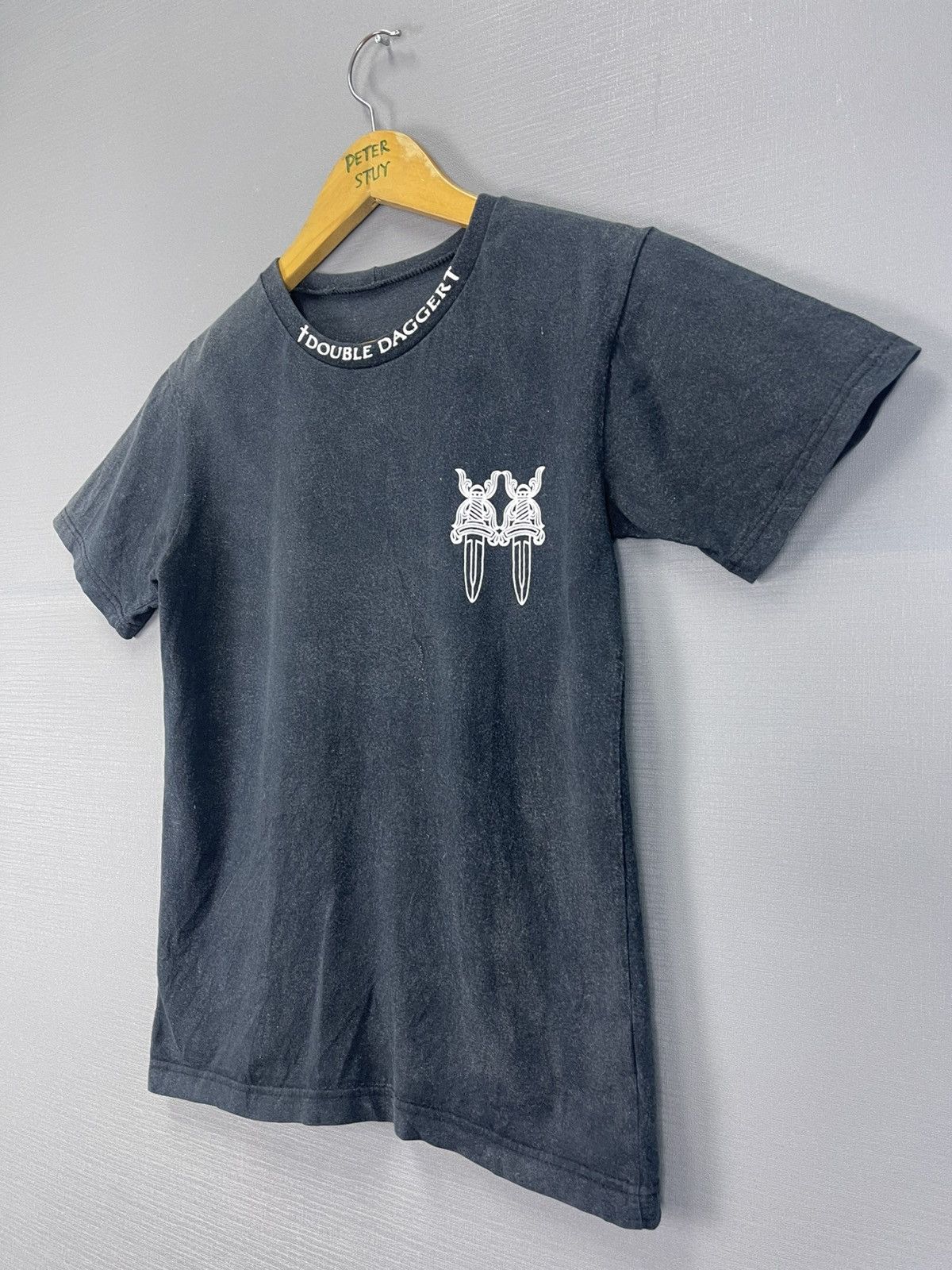 Vintage Vintage Double Dagger T-Shirt Size US S / EU 44-46 / 1 - 3 Thumbnail
