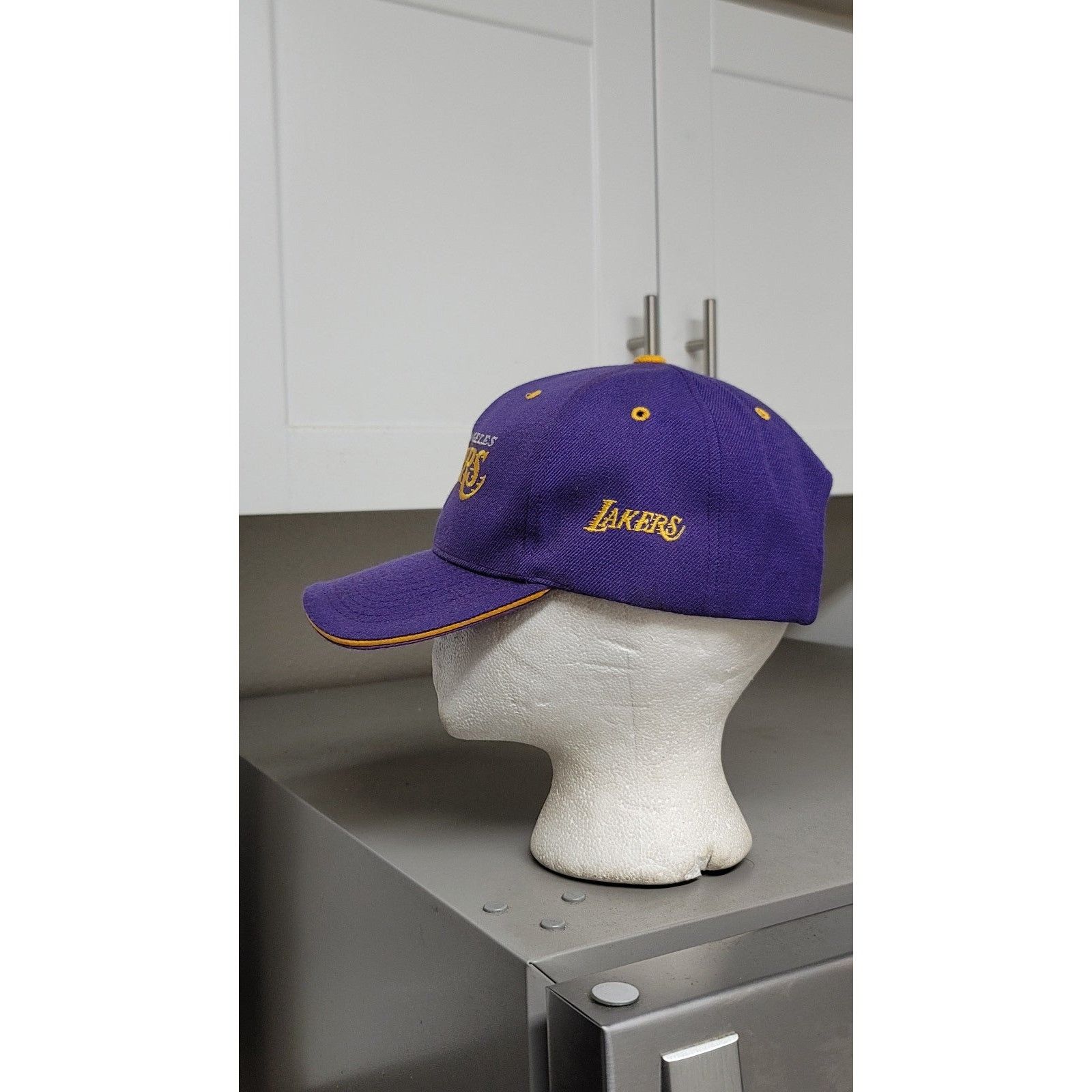 The Unbranded Brand Vtg Los Angeles Lakers Hat Size ONE SIZE - 4 Thumbnail