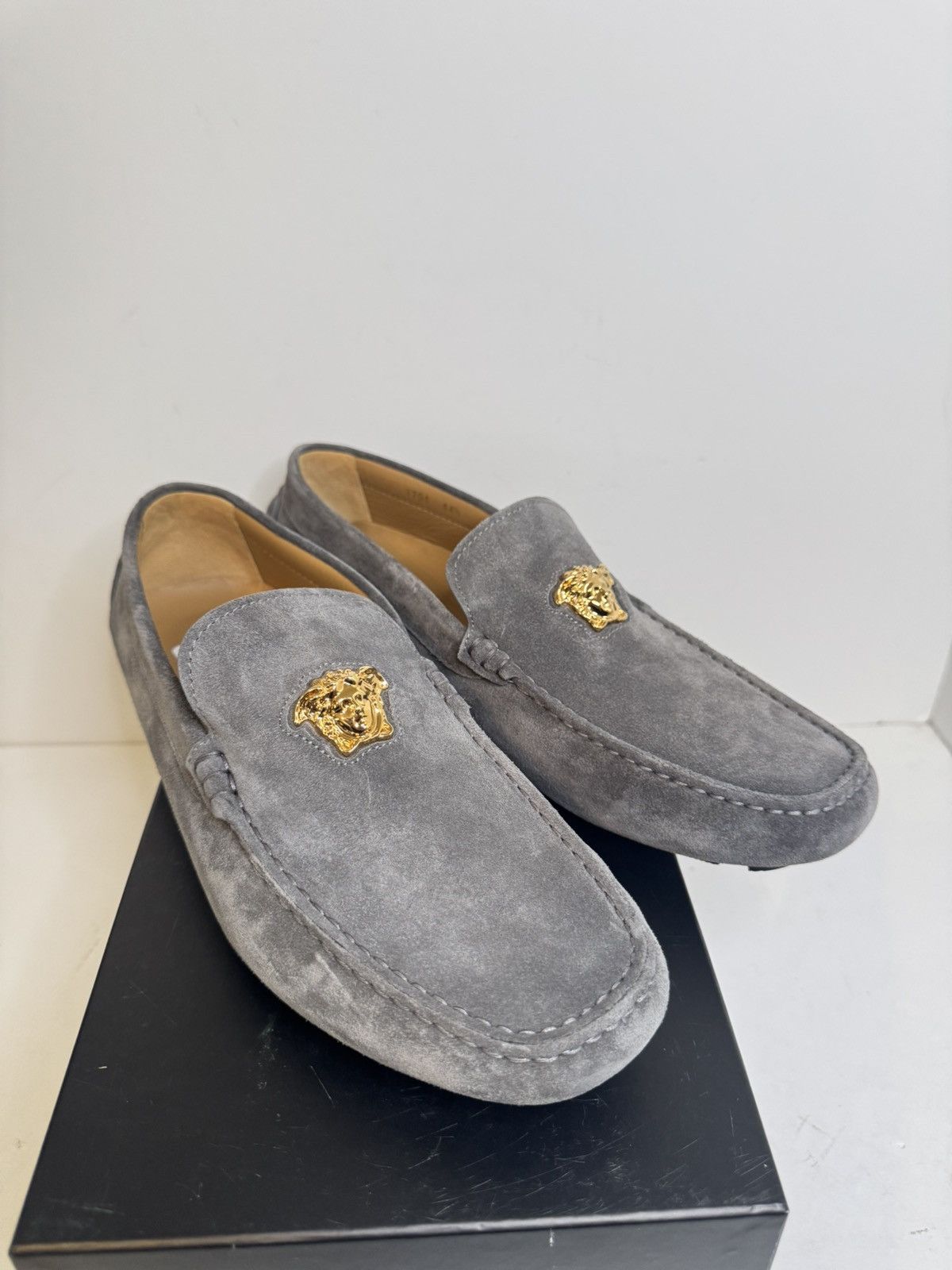 Versace Versace Medusa Suede Drivers Grey 44.5 New With Box Size US 11.5 / EU 44-45 - 1 Thumbnail