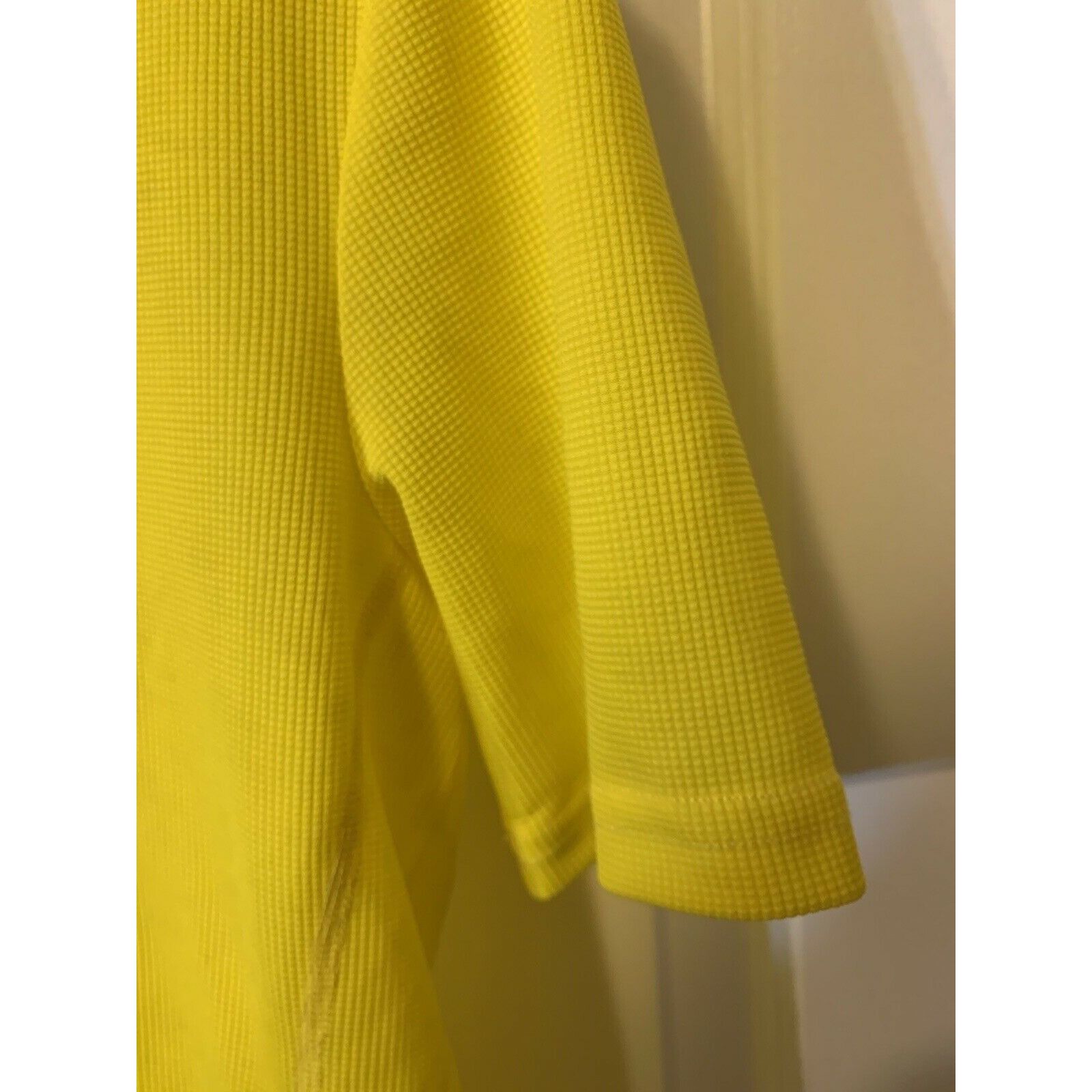 Other DECATHLON BTWIN Men’s Sz S yellow CYCLING JERSEY decathlon c Size US S / EU 44-46 / 1 - 6 Thumbnail