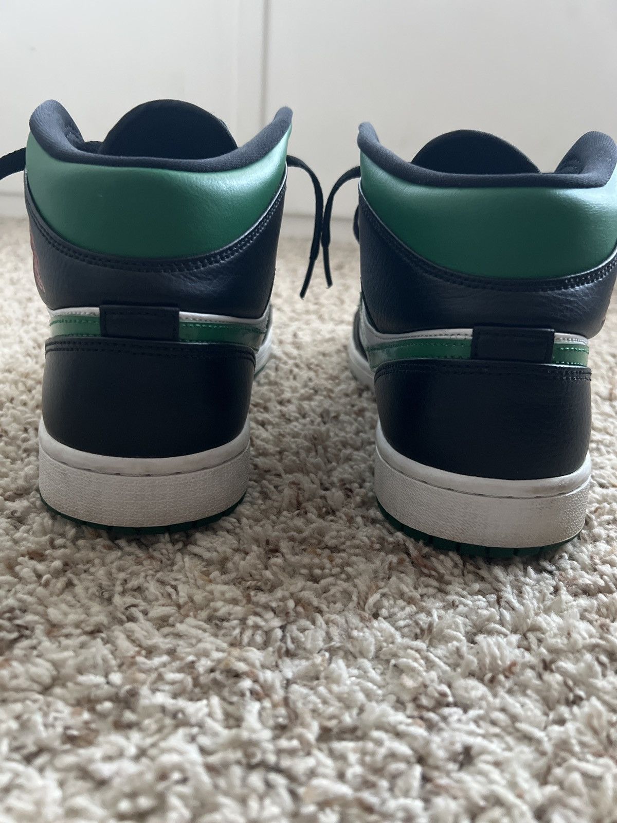 Jordan Brand × Nike Jordan 1 pine green mid toe Size US 10.5 / EU 43-44 - 4 Thumbnail