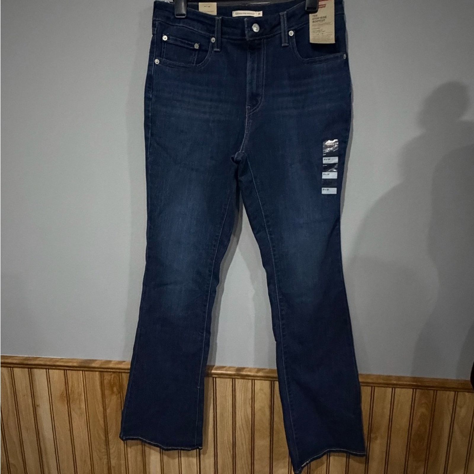 Levi's NWT Levi’s 725 High Rise Bootcut Jeans Stellar Stretch 31x32 Size 31" - 7 Thumbnail