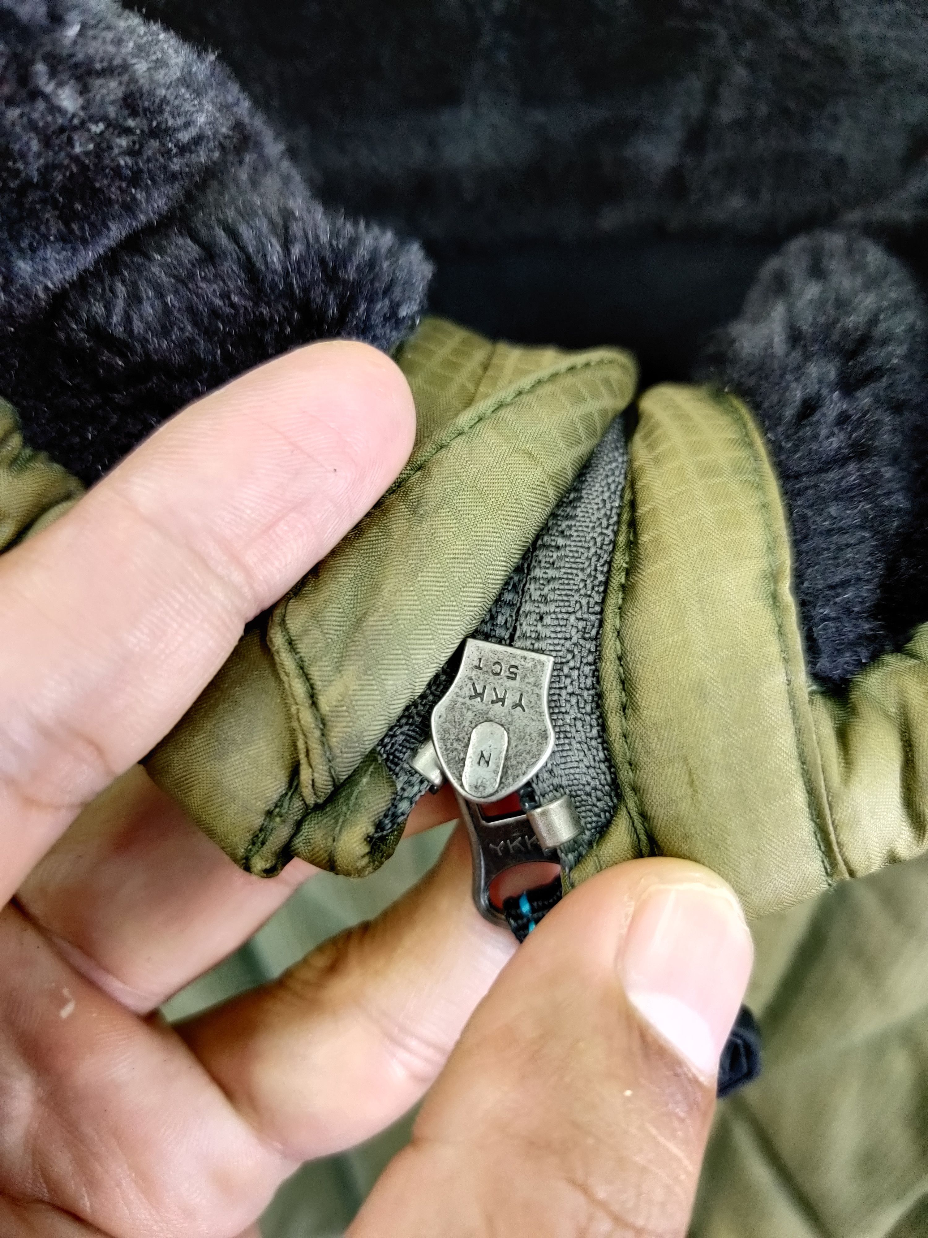 Vintage × Volcom Vintage Volcom Snowboarding Down Puffer Jacket Size US M / EU 48-50 / 2 - 10 Thumbnail