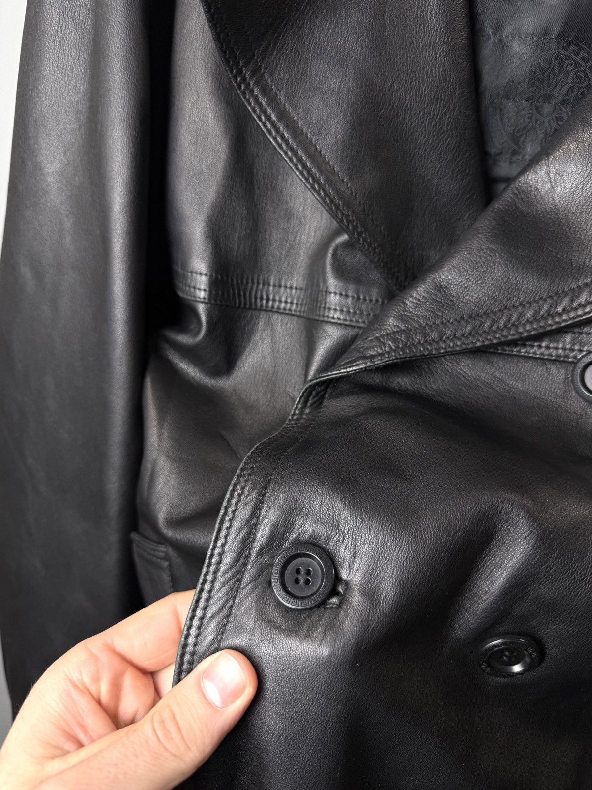 Versace Vintage Versace V2 Leather Jacket Cloak Trench Size US XL / EU 56 / 4 - 4 Thumbnail