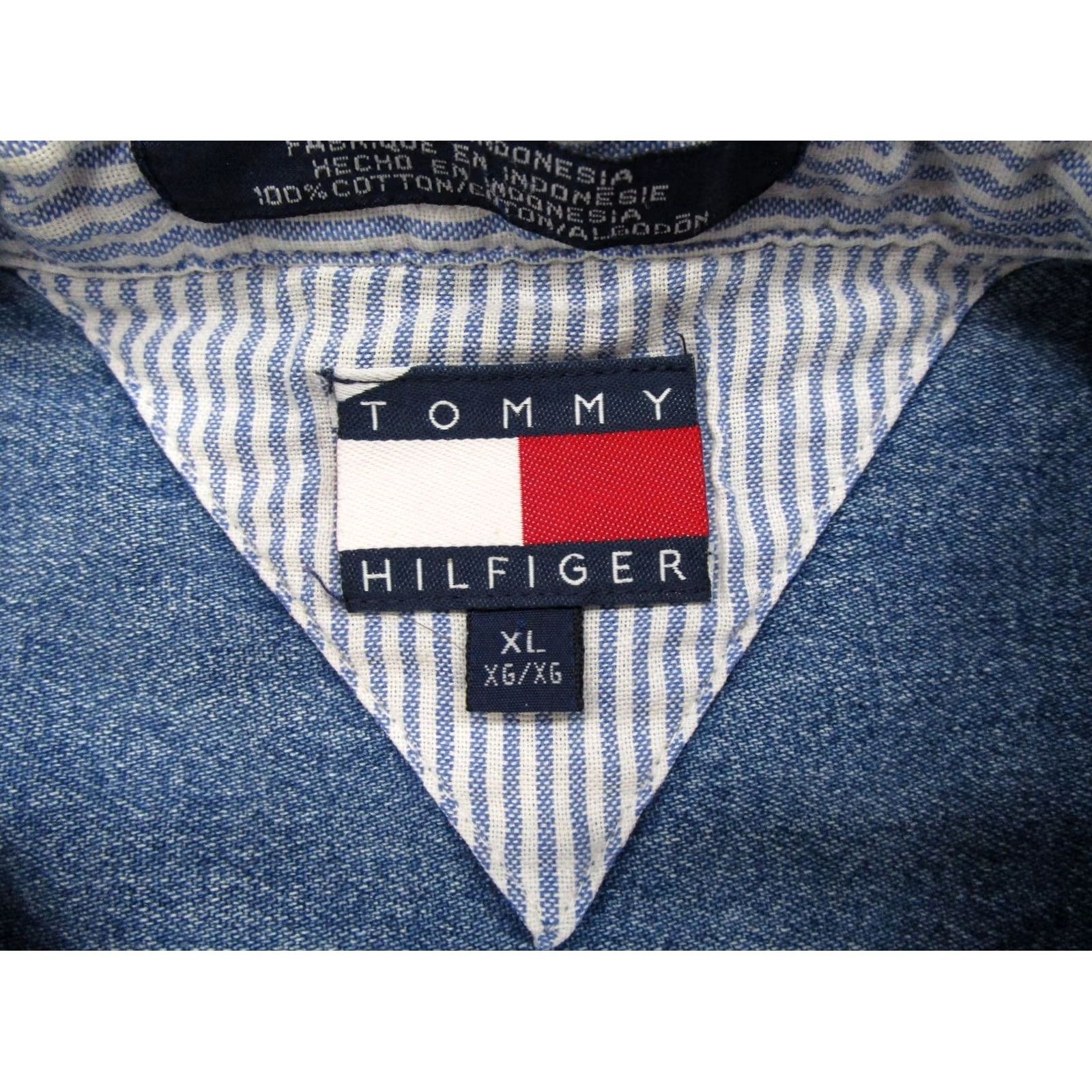 Tommy Hilfiger VTG Tommy Hilfiger Denim Button Front Shirt Mens XL Blue Cotton Button-Up Grunge Streetwear Logo Pocket Collared Casual Classic Shirt Size US XL / EU 56 / 4 - 2 Thumbnail