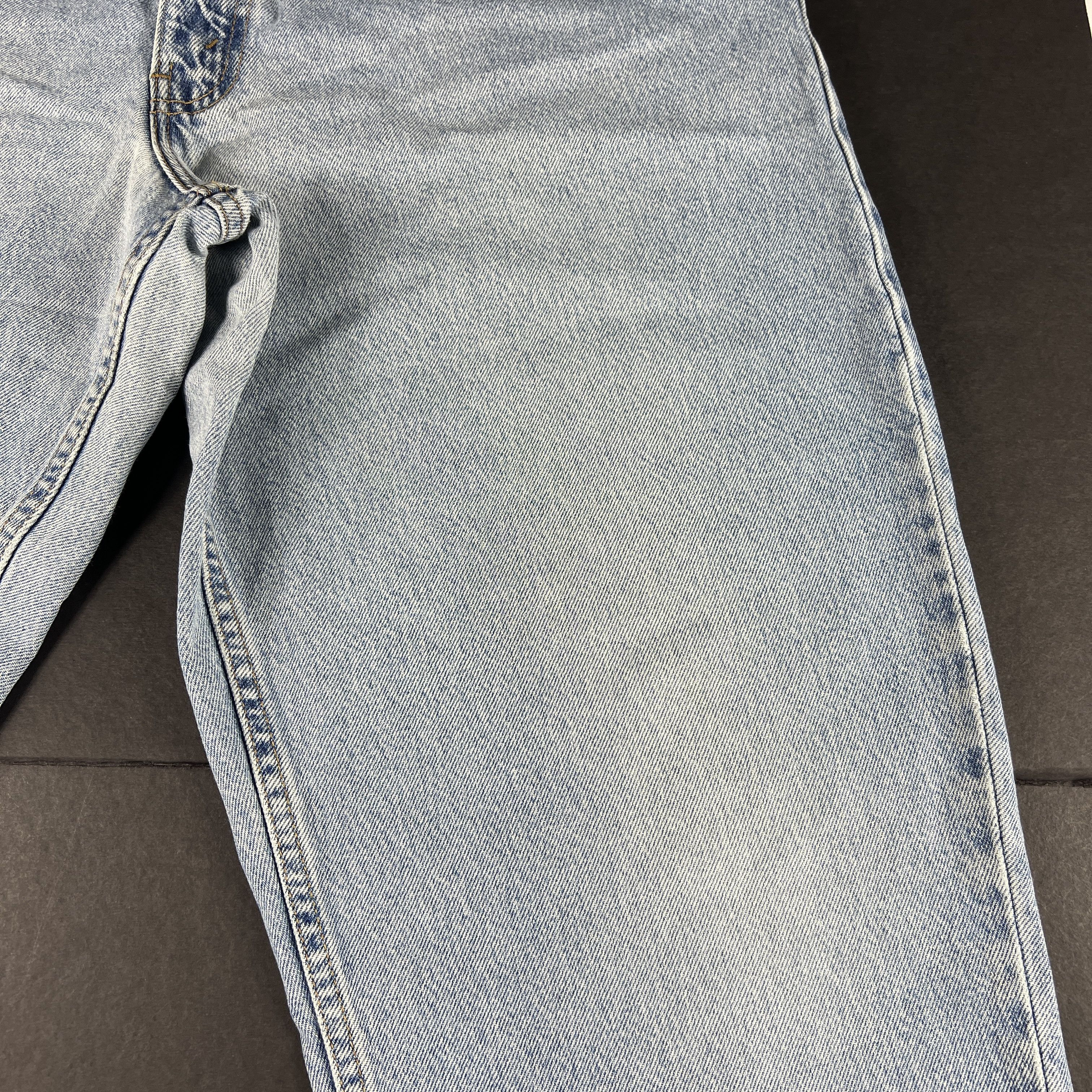 Levi's × Vintage Y2K Levi's Jeans 560 Loose Tapered Light Blue Faded Denim Size US 38 / EU 54 - 2 Thumbnail