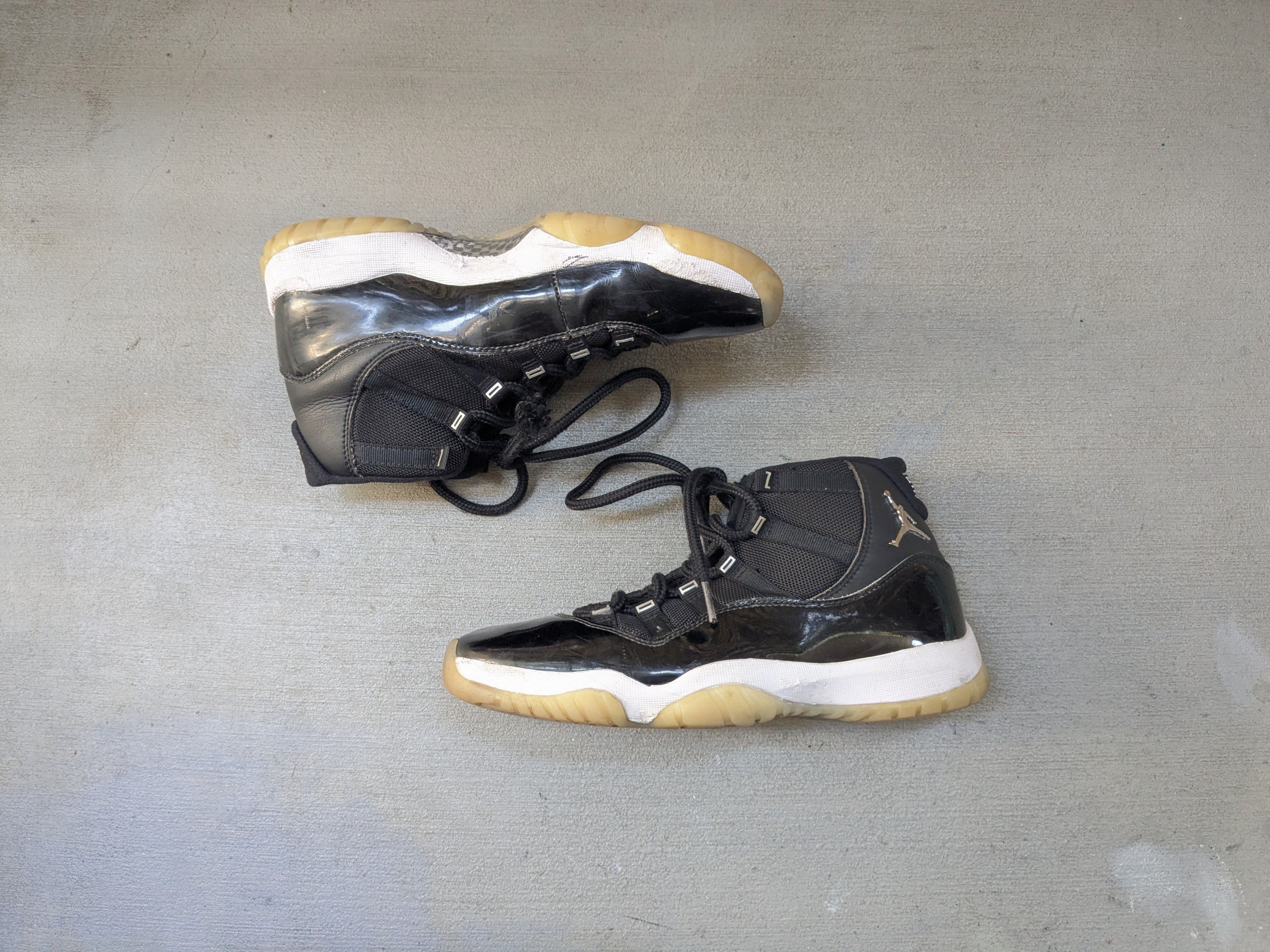 Air Jordan 11 Retro 'Jubilee' Black White CT8012-011