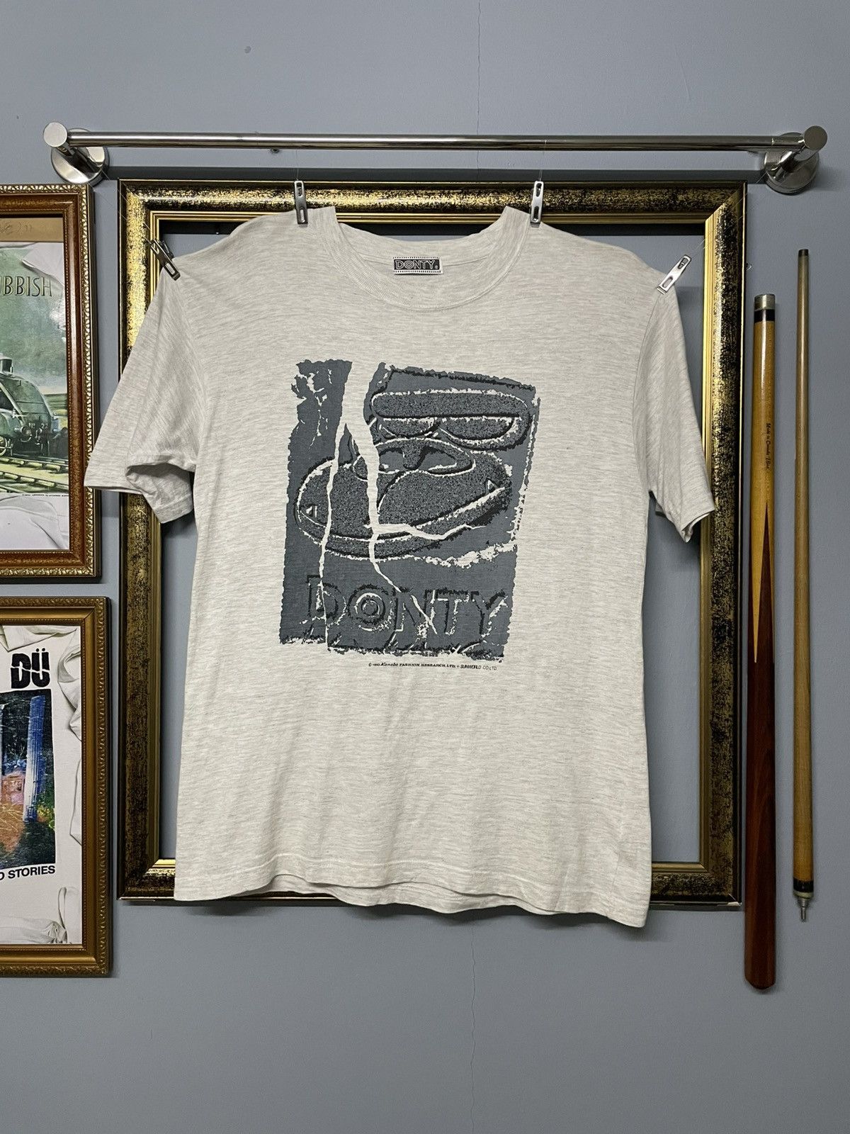 Japanese Brand Vintage 1990s Japan Designer Donty - Artwork History Tshirt Size US M / EU 48-50 / 2 - 1 Thumbnail