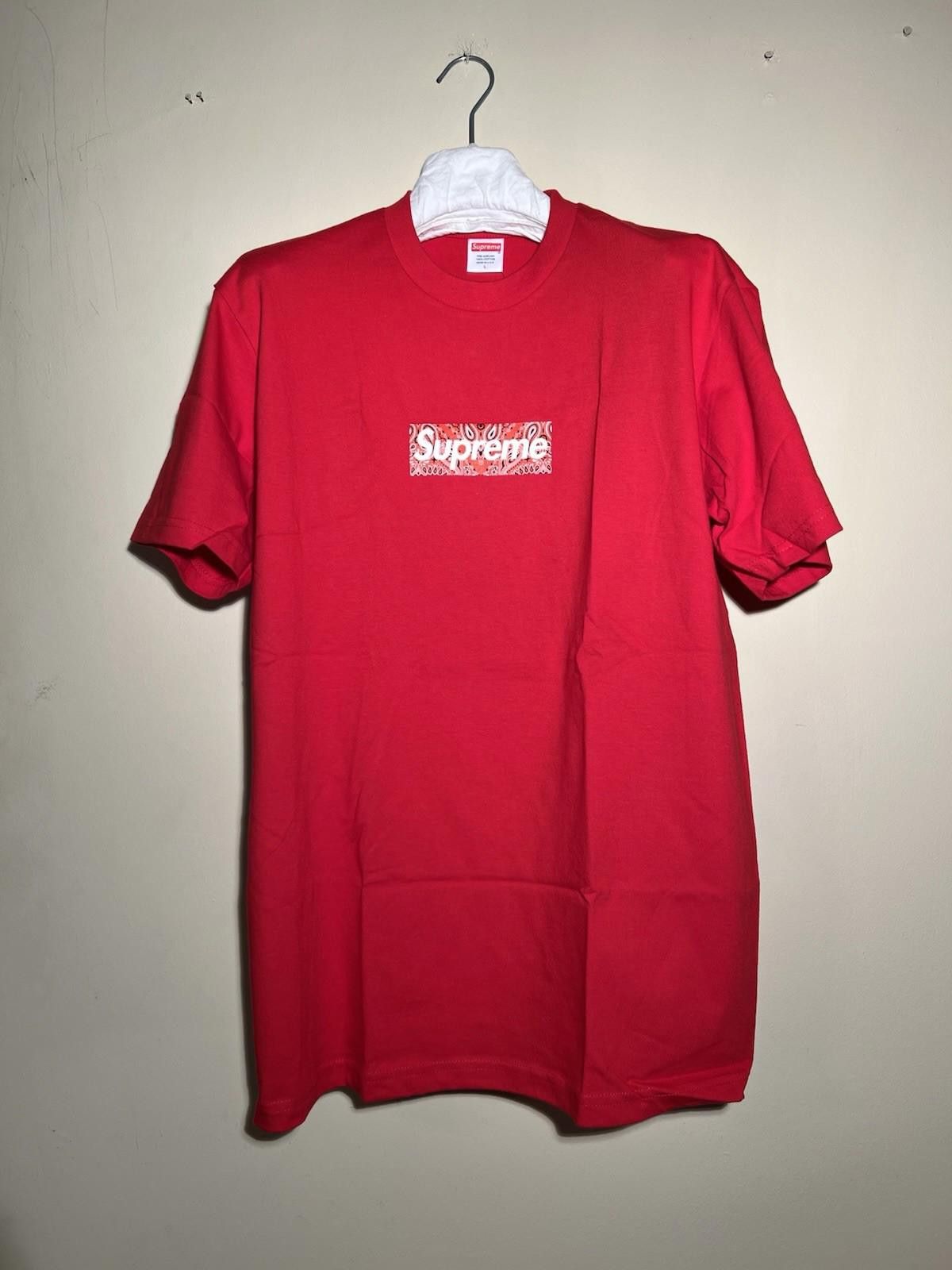 Supreme FW19 Supreme Bandana Box Logo Tee Red L 2019 Size US L / EU 52-54 / 3 - 2 Thumbnail