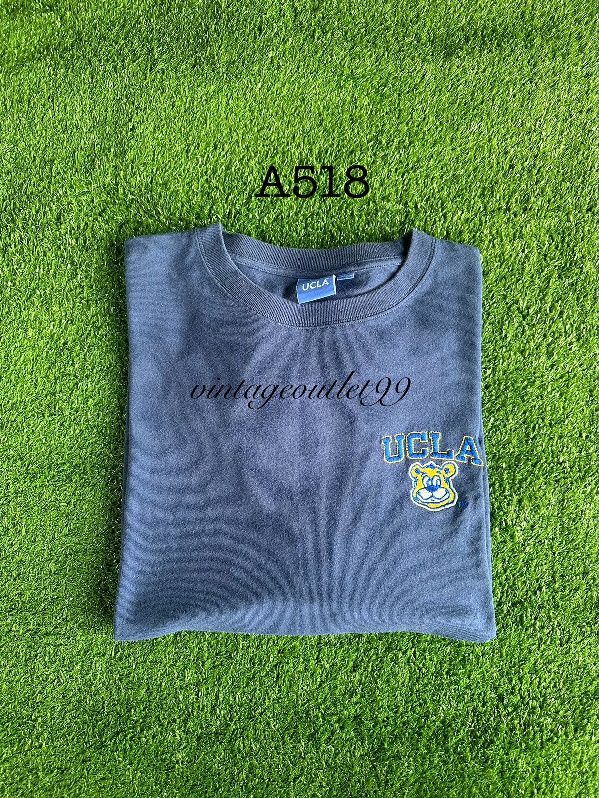 Collegium Ucla University Embroidery Logo Vintage TShirt A518 Size US M / EU 48-50 / 2 - 14 Thumbnail