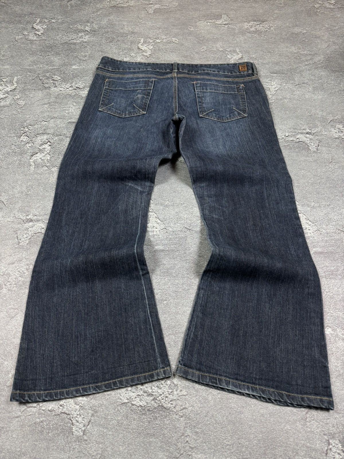 If Six Was Nine Y2K 2000s True2U Retro Flared Bootcut Washed Jeans Size 34 Size US 34 / EU 50 - 3 Thumbnail