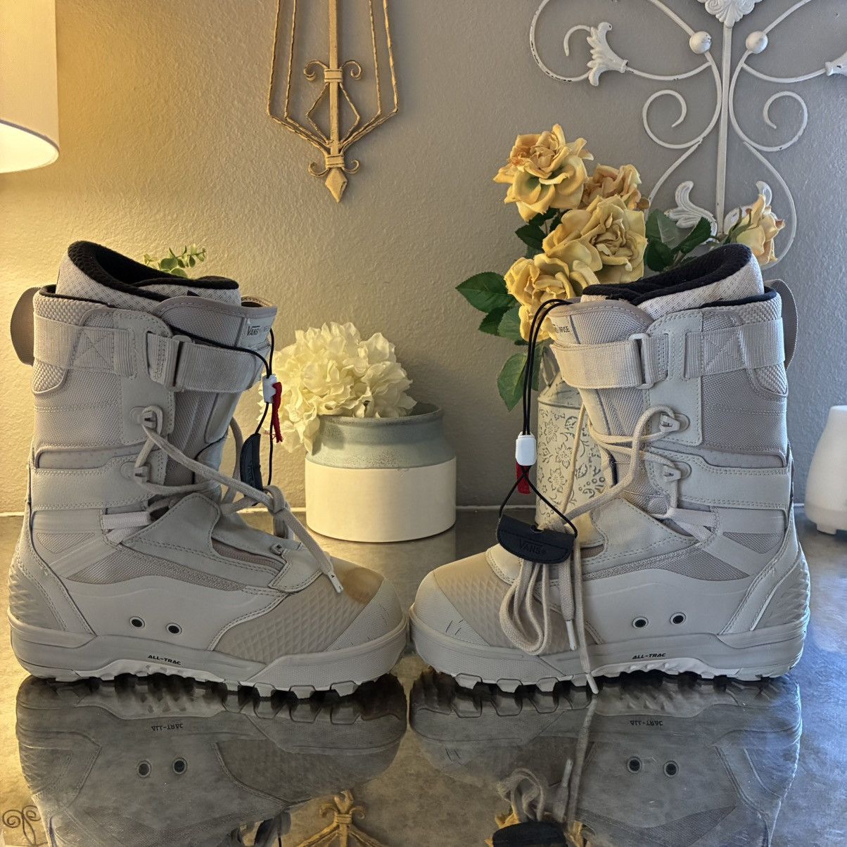 Vans Vans Infuse Snowboard Boots BOA V3 PopCush Size US 10 / EU 43 - 2 Thumbnail