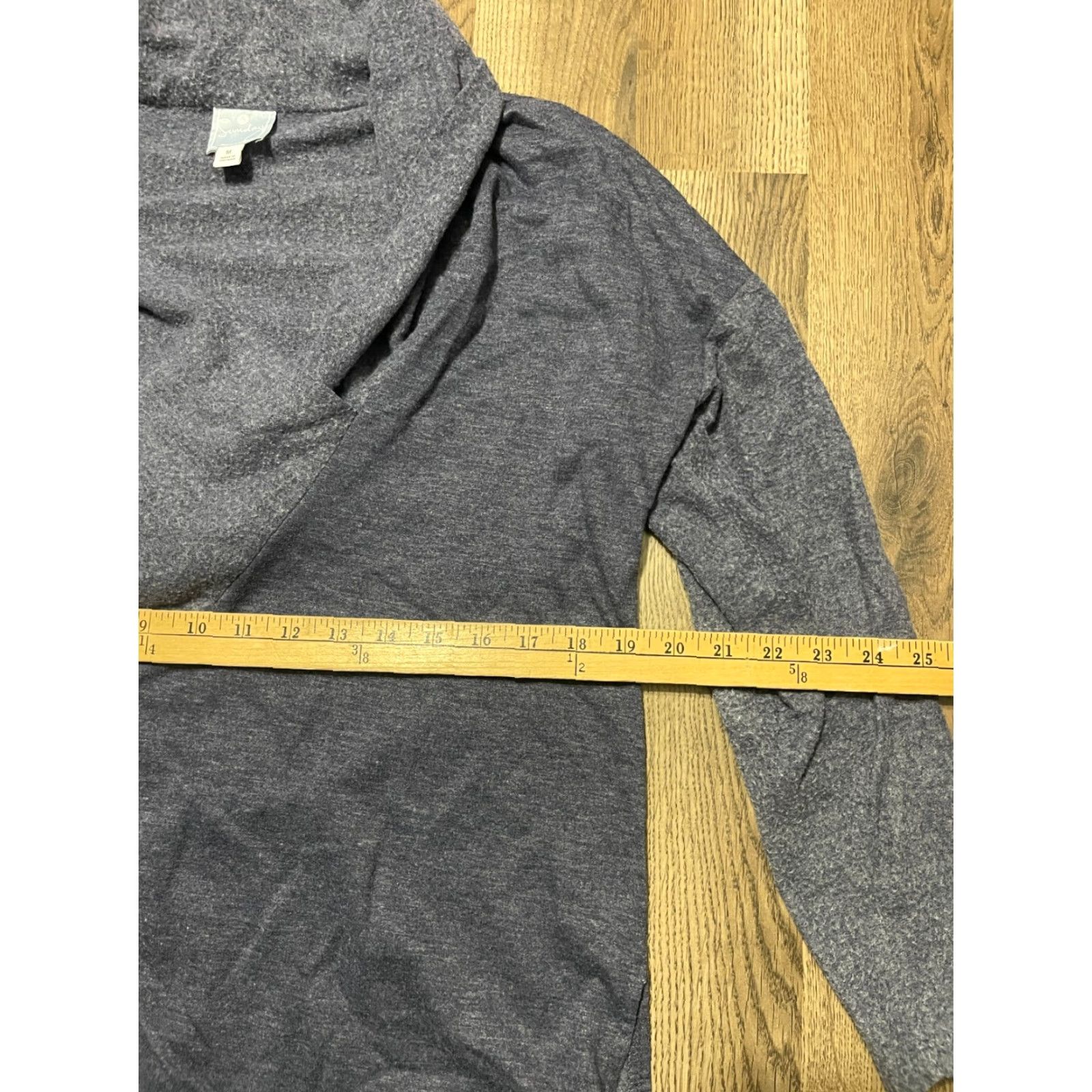 Vintage Sunday Shirt, Women's Medium, Gray, Long Sleeve, Cowl Neck, T-Shirt, Regular, Casual, Sunday, Womens, Basic, Fall, Spring, Summer Size M / US 6-8 / IT 42-44 - 5 Thumbnail