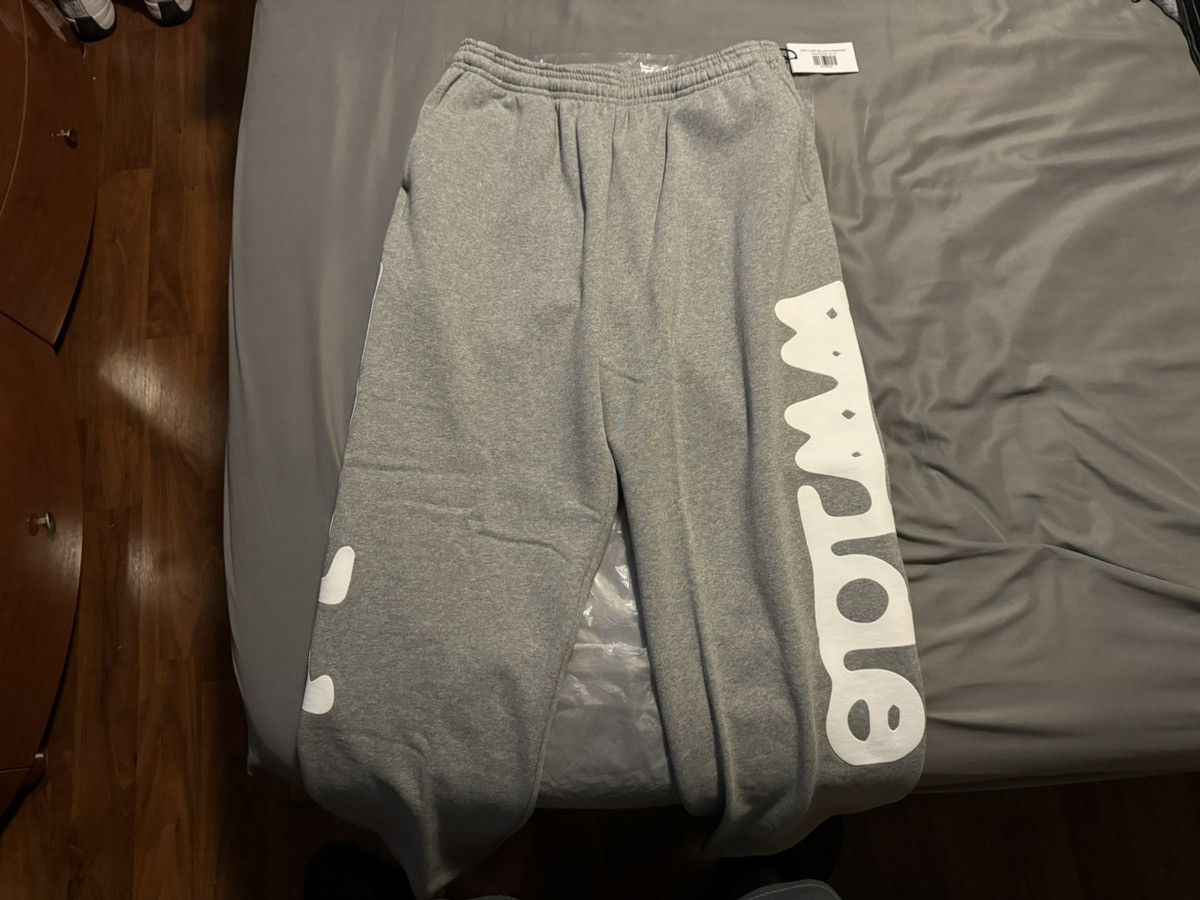 Sp5der Sp5der Beluga Dark Heather Grey Sweatpants Size Medium Size US 32 / EU 48 - 1 Thumbnail