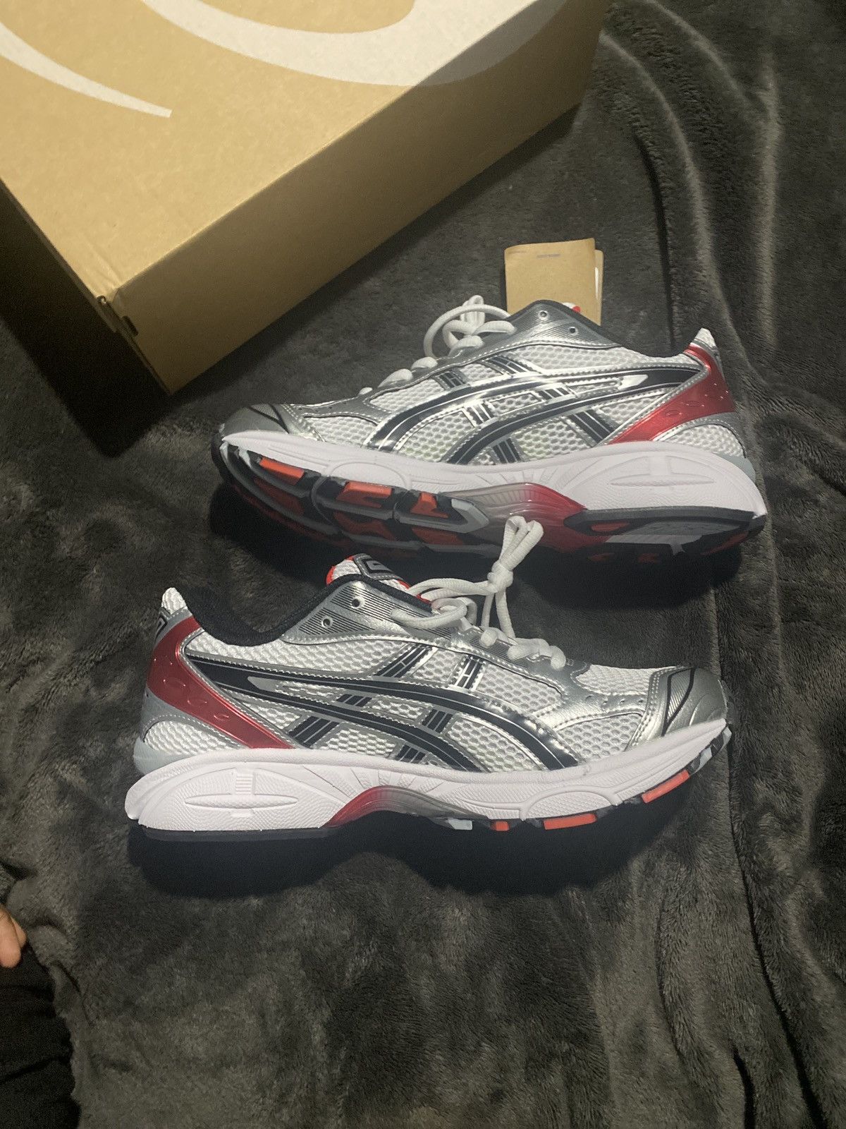 Asics Gel Kayano 14 “Classic Red” Size US 10 / EU 43 - 2 Thumbnail