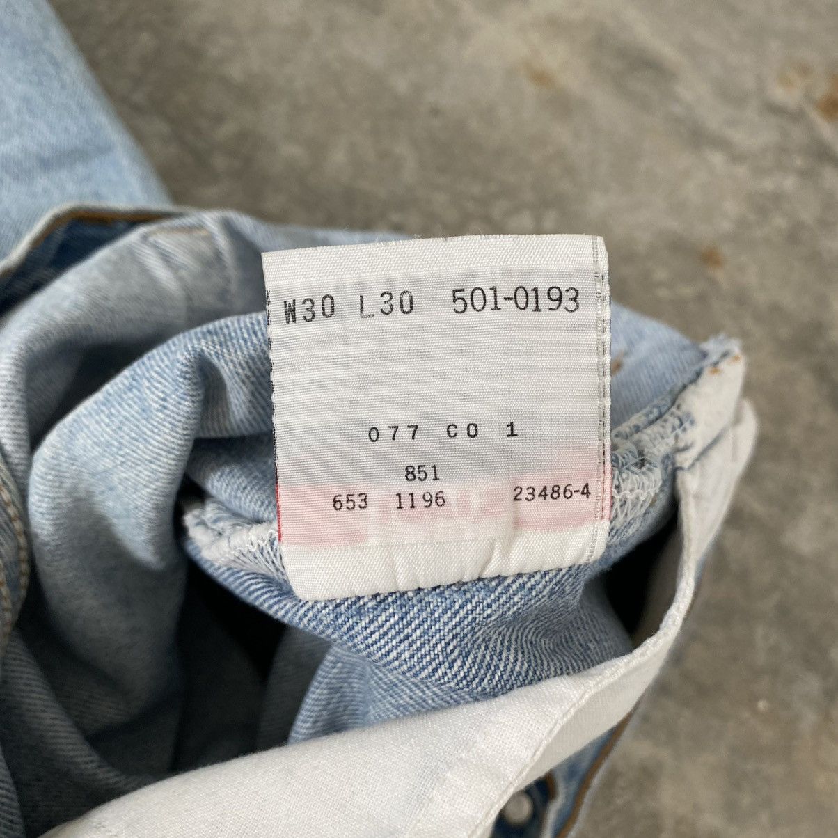 Levi's Size 30x29.5 Vintage 1996 Levis 501 Light Blue Denim Jeans Size US 30 / EU 46 - 16 Thumbnail
