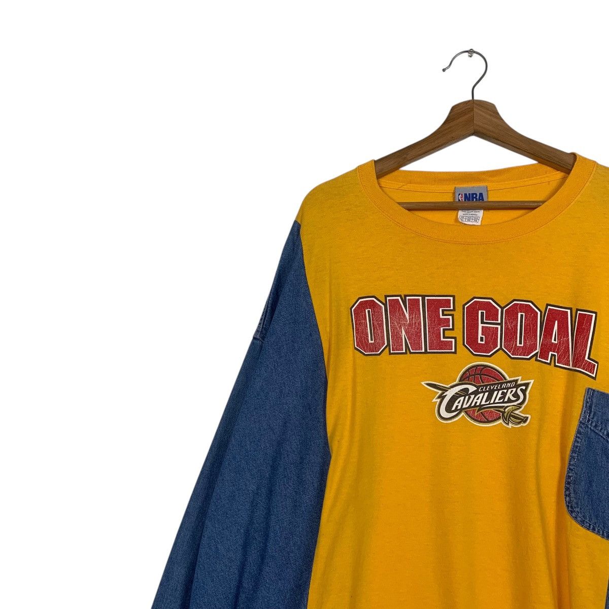 NBA Vintage NBA Cleveland Cavaliers Redesign Sweater Size XL / US 12-14 / IT 48-50 - 6 Thumbnail