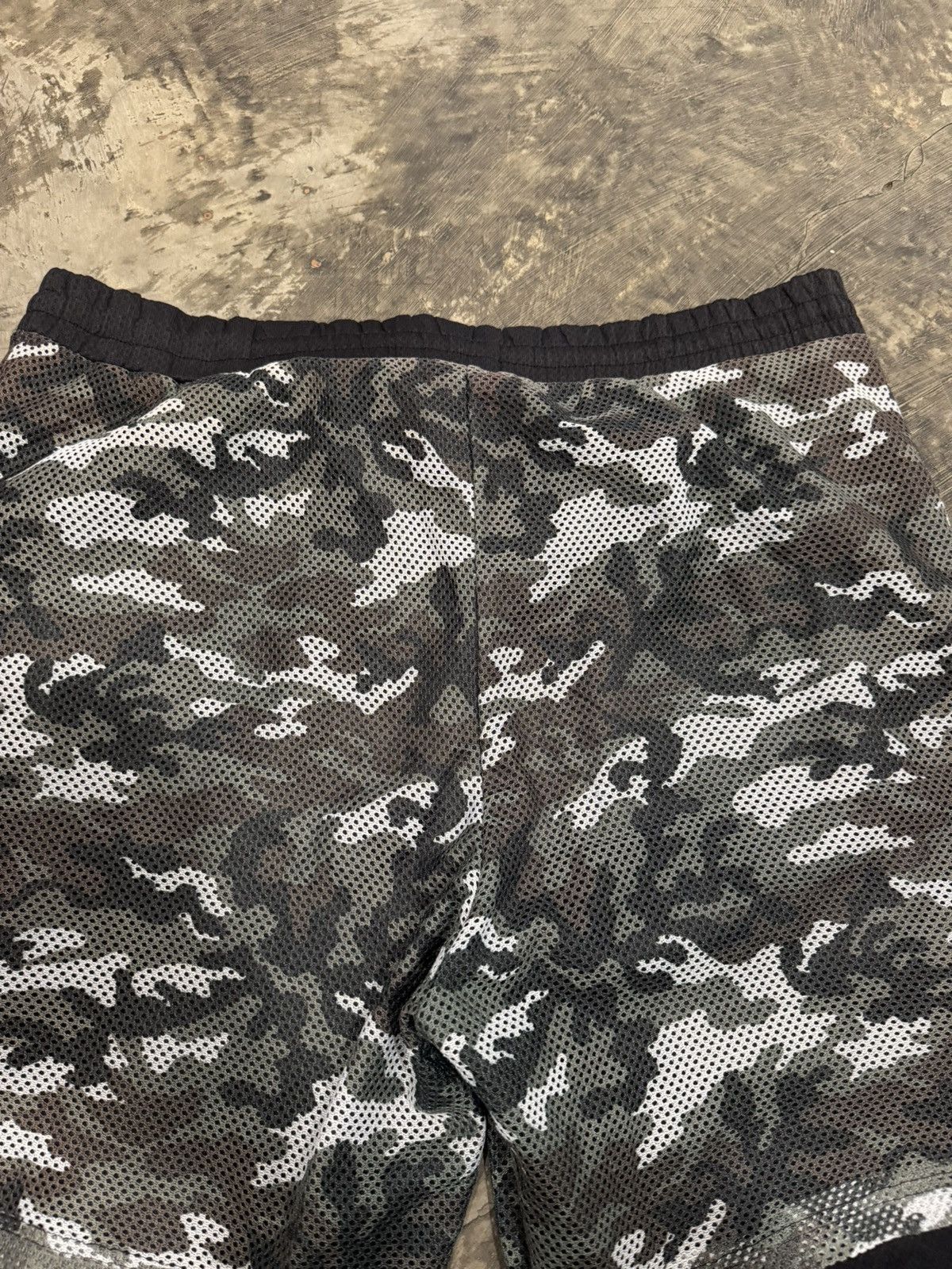 Stussy VINTAGE 90’S STUSSY CAMO SHORT PANTS Size US 34 / EU 50 - 6 Thumbnail