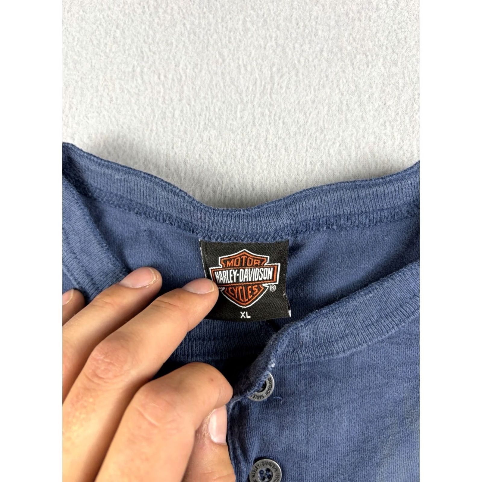 Harley Davidson VINTAGE Harley-Davidson Shirt Men’s XL Blue Longsleeve Henley Biker Y2k Mens XL Blue Henley Long Sleeve Shirt Size US XL / EU 56 / 4 - 3 Thumbnail