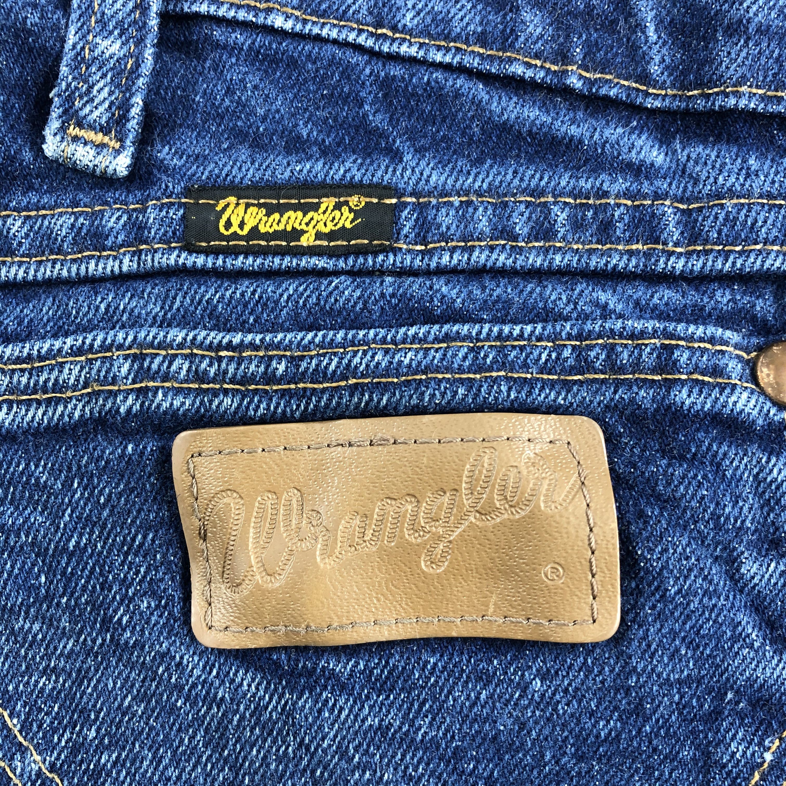 Vintage Vintage Blue Wash Wrangler Jeans-J2106 Size US 33 - 5 Thumbnail