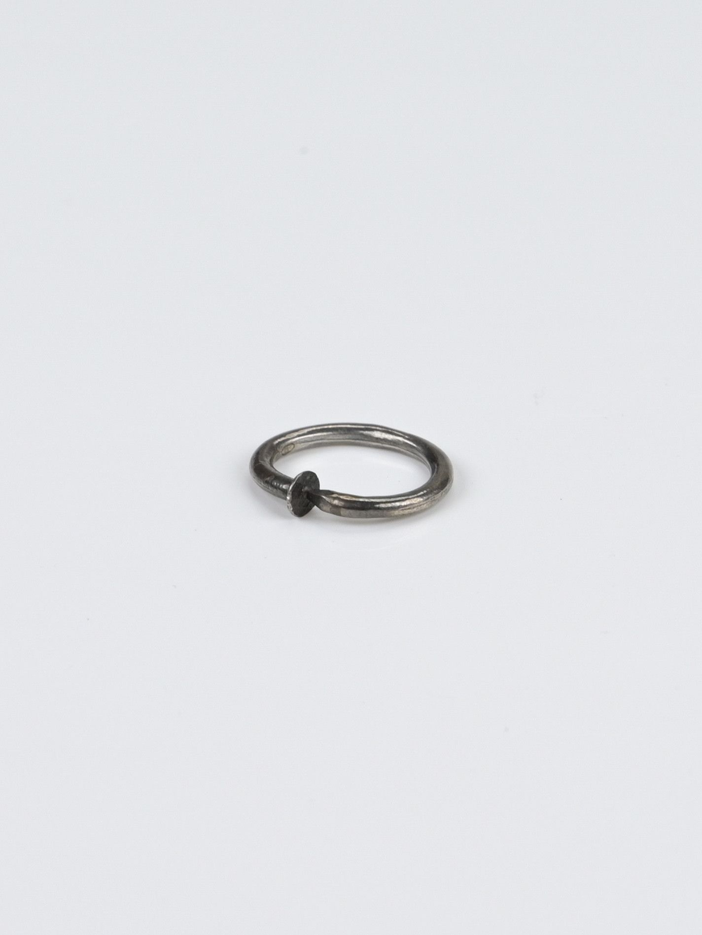 Guidi Nail Ring Size ONE SIZE - 1 Thumbnail
