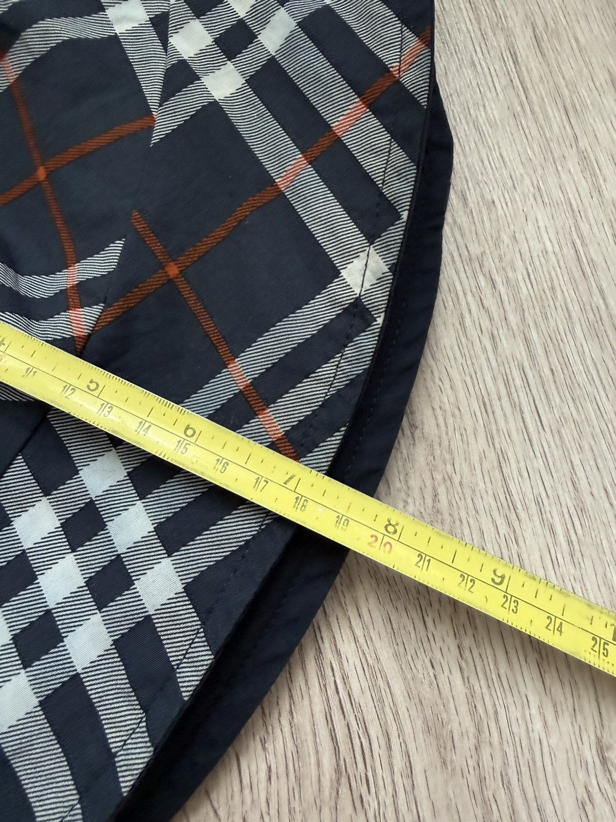 Burberry Burberry Reversible Bucket Hat Nova Check / Navy Size ONE SIZE - 17 Thumbnail