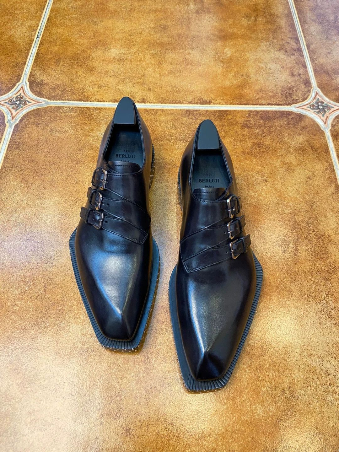 Berluti Black Formal Buckle Strap Pointed Toe Shoes Size 7 Size US 7 / EU 40 - 1 Thumbnail
