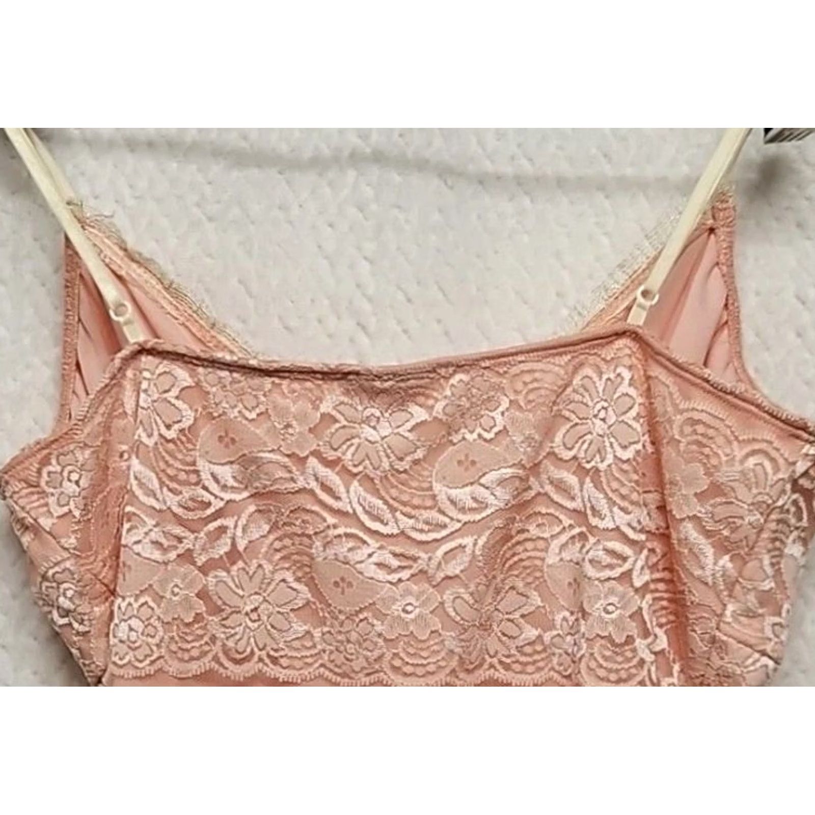 Vintage Y2K Peach Lace Cami Top XL V-Neck Nylon Lace Camisole USA Made Womens Shirt Size XL / US 12-14 / IT 48-50 - 5 Thumbnail