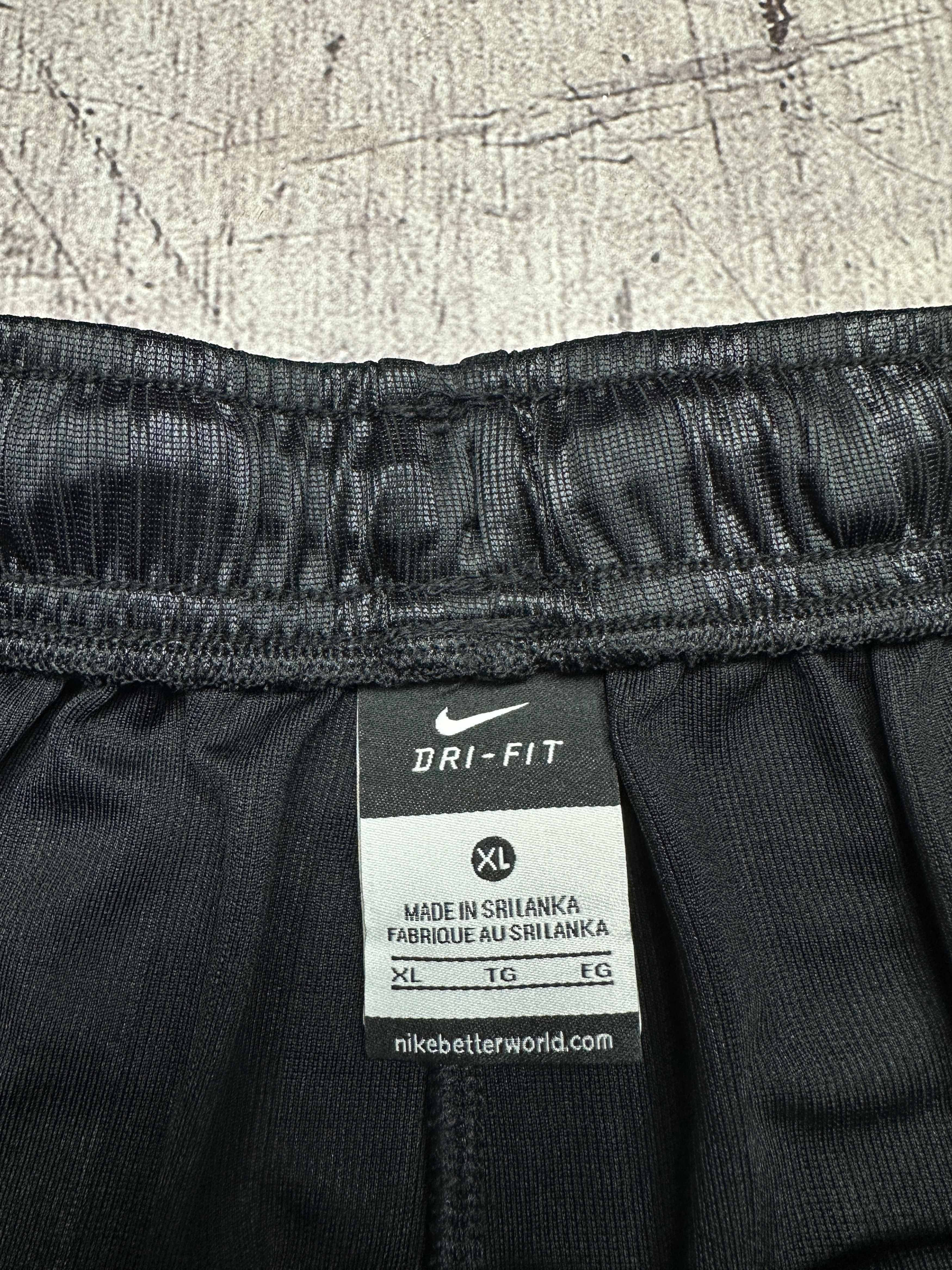 Nike Nike Dri Fit Vintage Mens Shorts Size US 36 / EU 52 - 4 Thumbnail