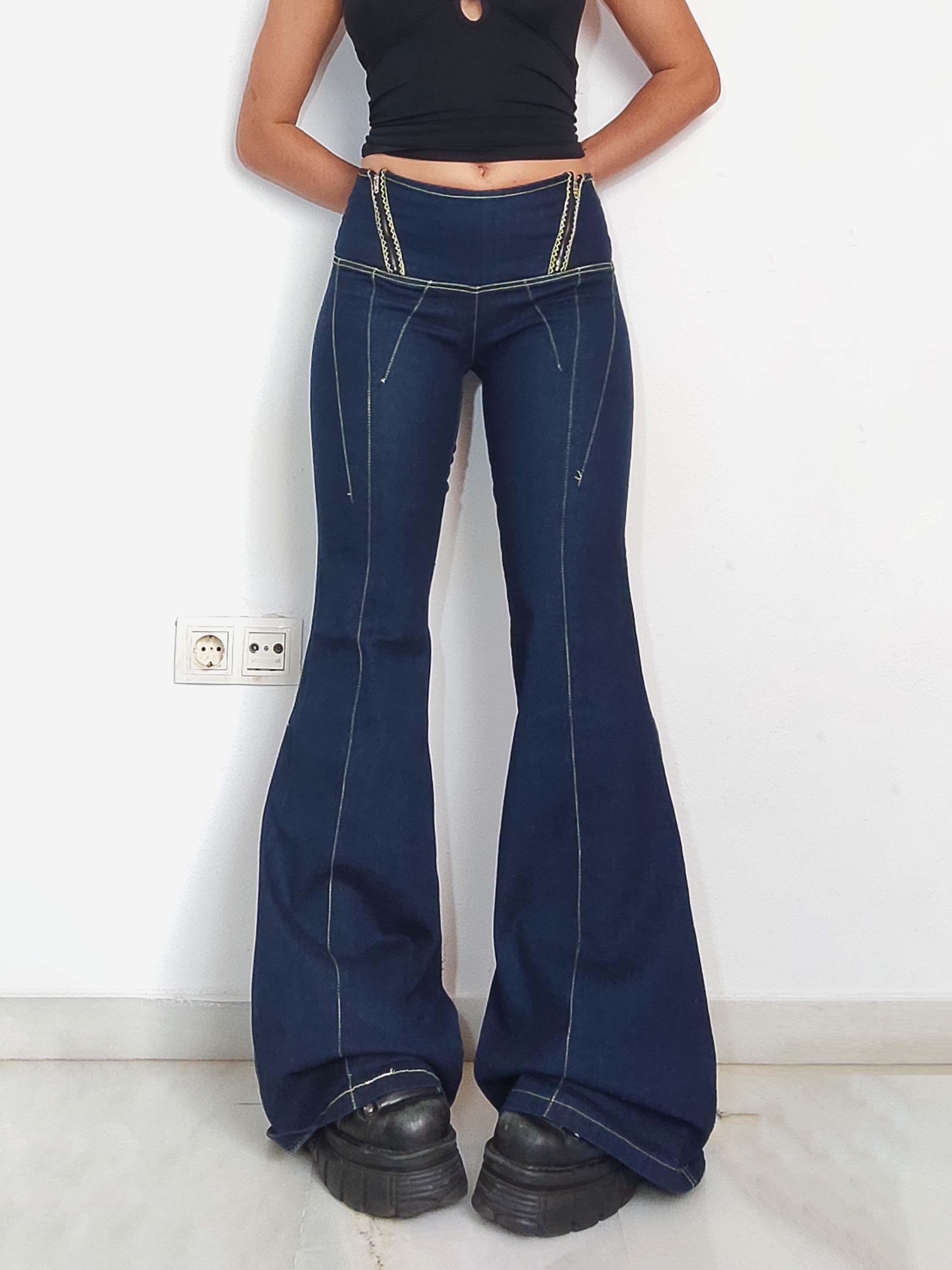 Vintage Y2k Vintage Ultra Flare Leg Jeans with Fluo Overstitching Size 26" / US 2 / IT 38 - 1 Thumbnail