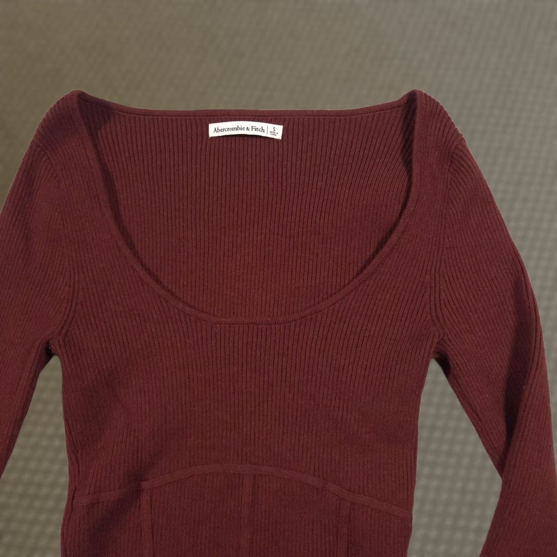 Abercrombie & Fitch Abercrombie & Fitch Sweater Womens Small Brown Scoop Neck Long Sleeve Cropped Size S / US 4 / IT 40 - 1 Thumbnail