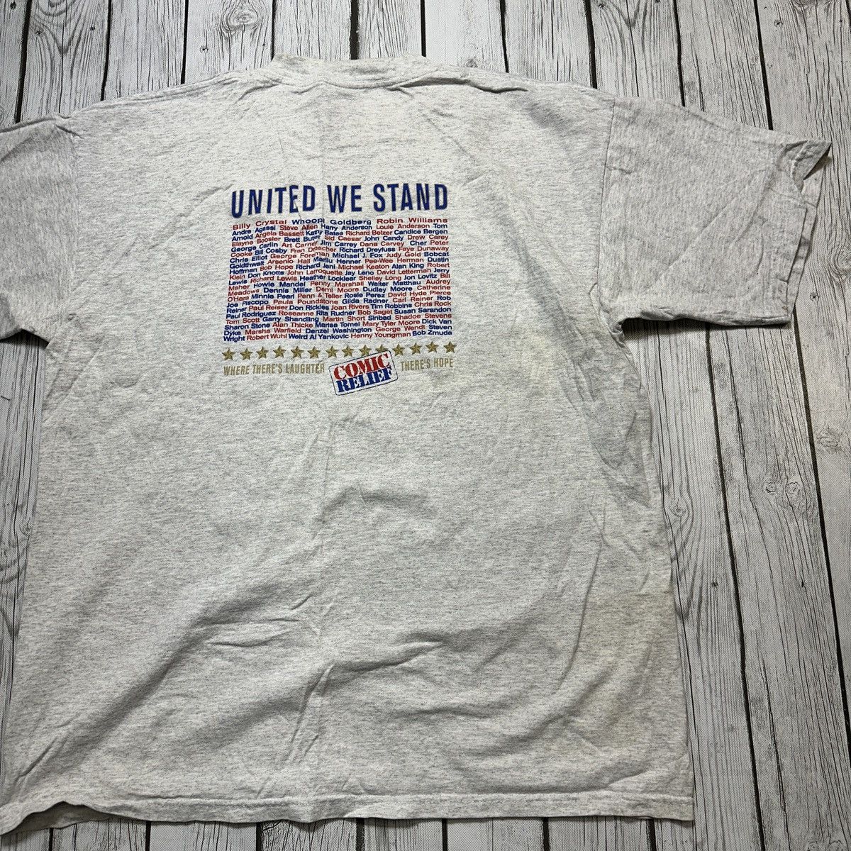 Vintage Vintage Comic Relief tee Size US XL / EU 56 / 4 - 4 Thumbnail