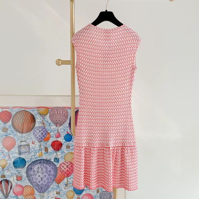 Chanel Chanel Pink dress Size XXS / US 00 / IT 34 - 2 Thumbnail